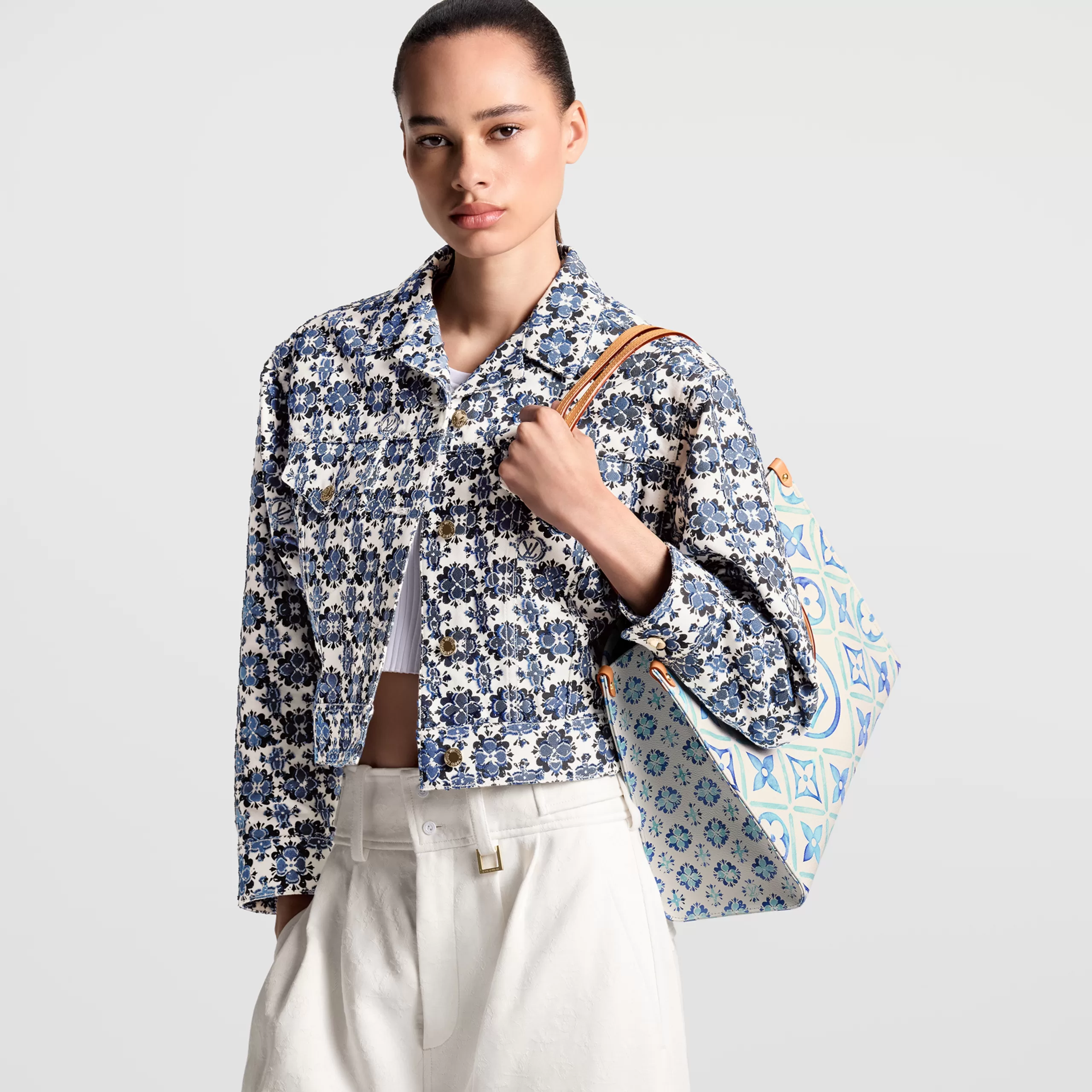 Replica bags Louis Vuitton M11262 OnTheGo MM Lagoon Blue