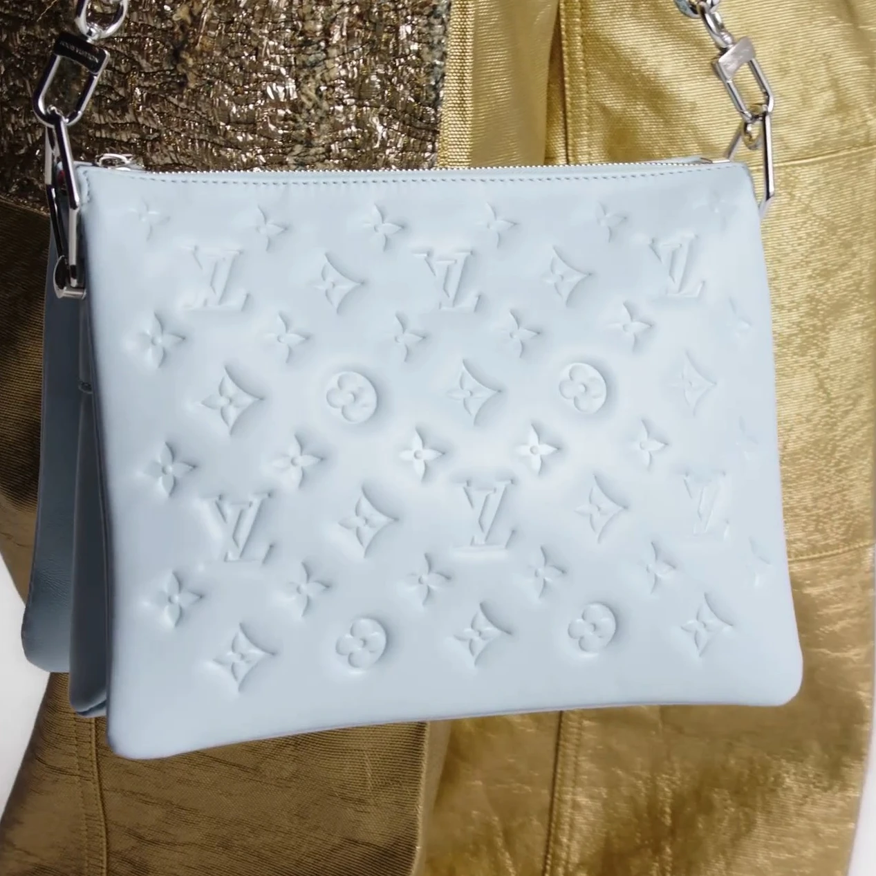 Top lv Louis Vuitton M21197 Coussin PM Blue Glacier