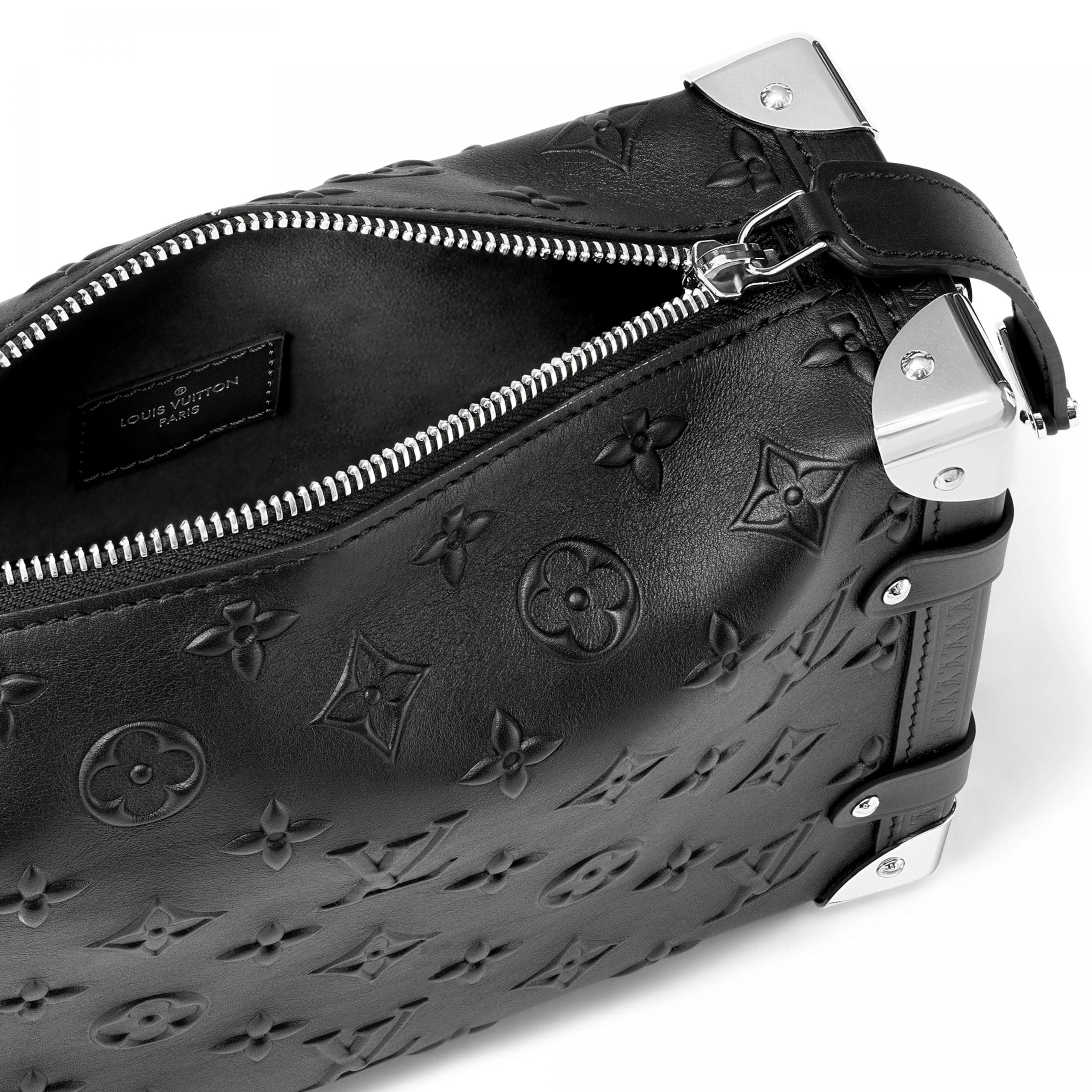 Louis vuitton locations Louis Vuitton M21709 Side Trunk MM Black Fashion Leather