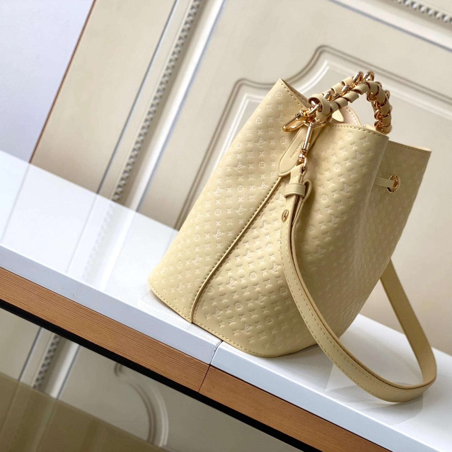 Replica bags lv Louis Vuitton M22599 Calfskin Yellow Néonoé BB