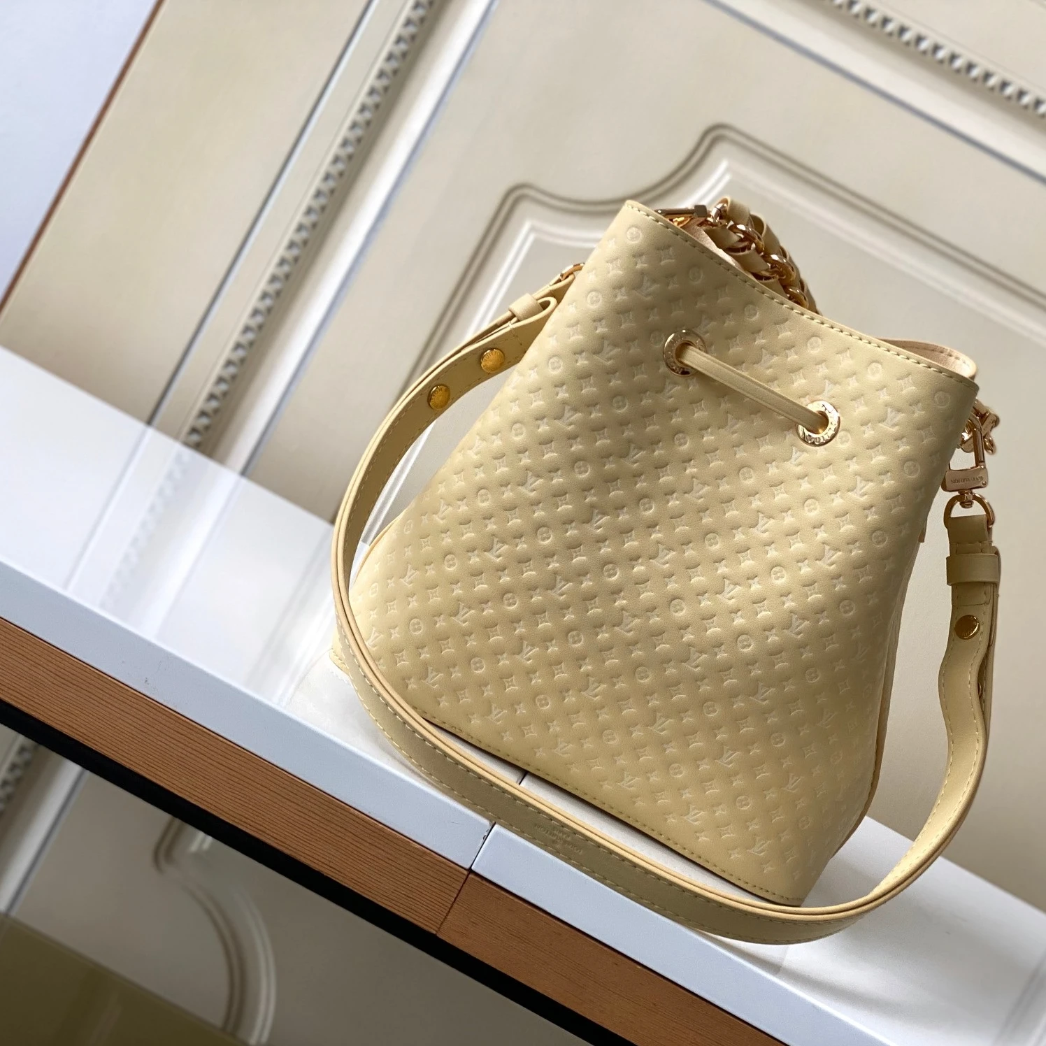 Replica bags lv Louis Vuitton M22599 Calfskin Yellow Néonoé BB