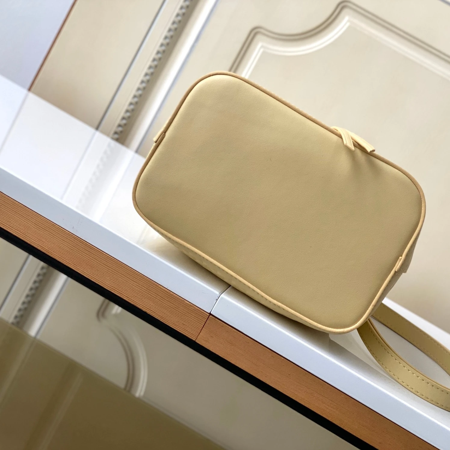 Replica bags lv Louis Vuitton M22599 Calfskin Yellow Néonoé BB