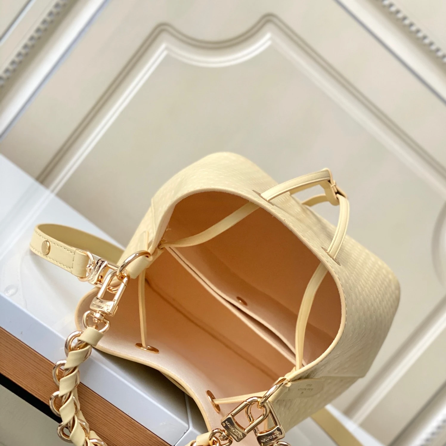 Replica bags lv Louis Vuitton M22599 Calfskin Yellow Néonoé BB