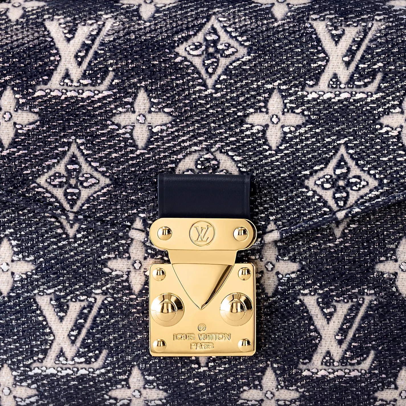 Mythick Louis Vuitton M22834 Pochette Métis East West
