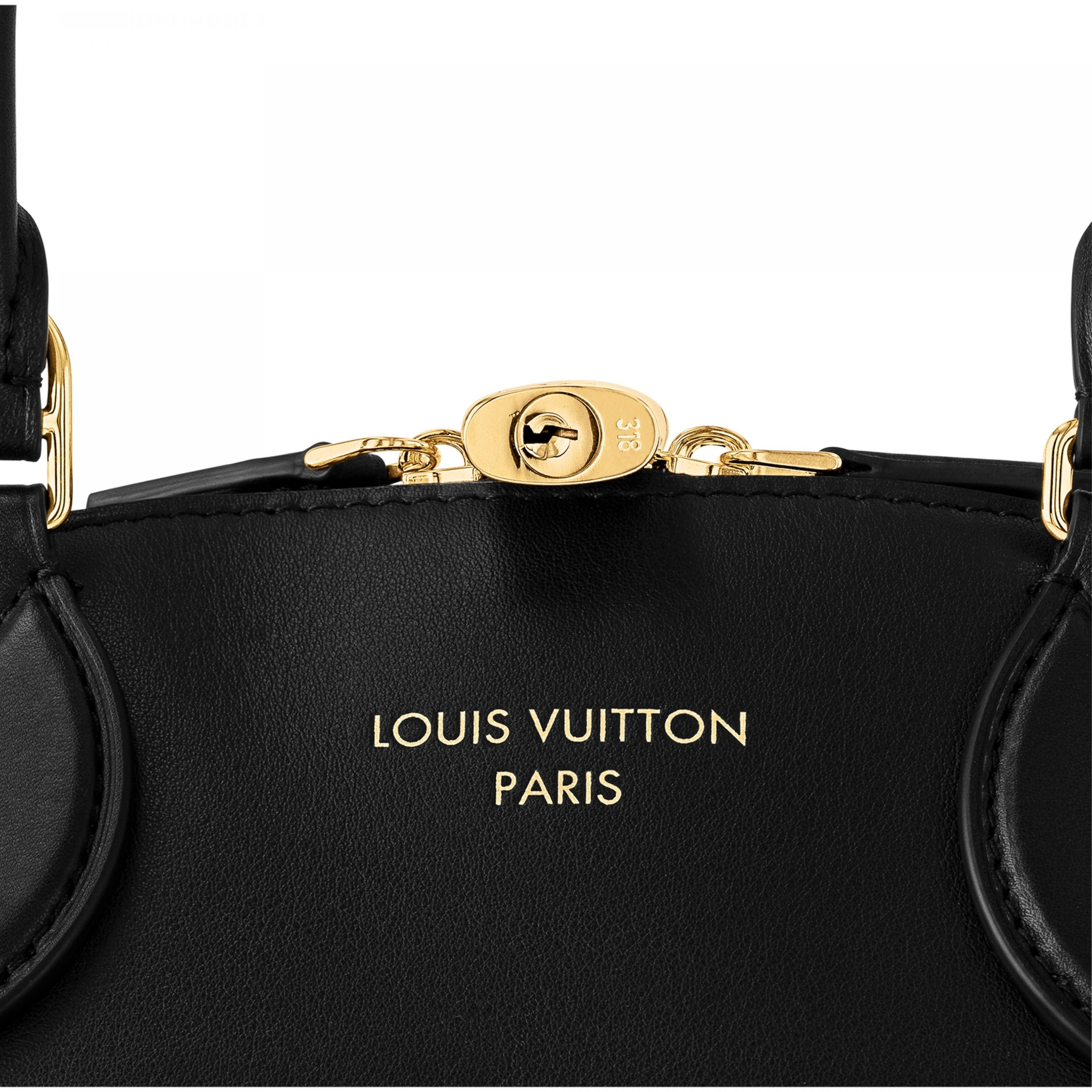 Replica bags Louis Vuitton M22914 Lock It MM Black