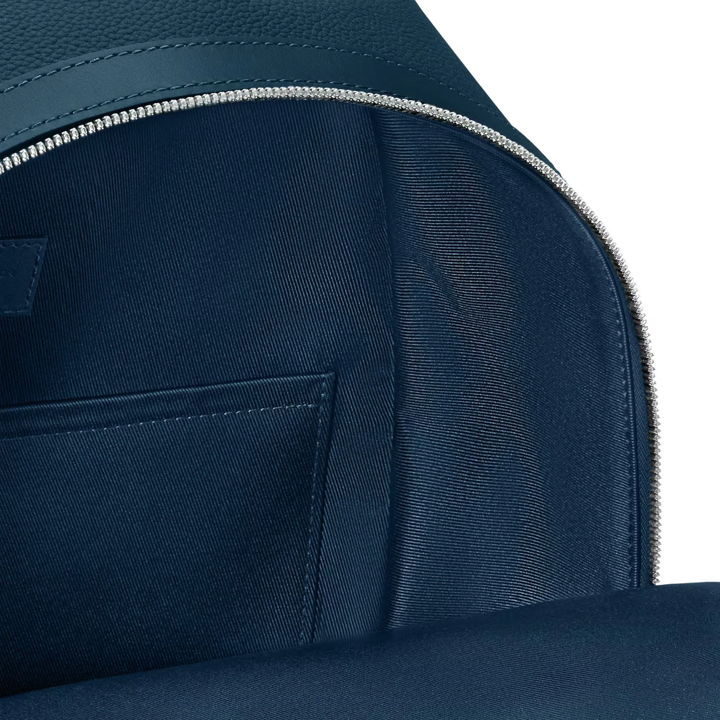 Louis vuitton locations Louis Vuitton M23735 Takeoff Backpack