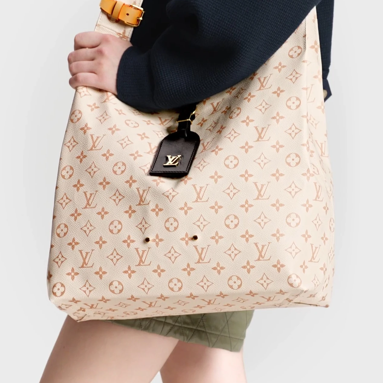 Replica bags lv Louis Vuitton M24409 Atlantis GM Monogram Dune