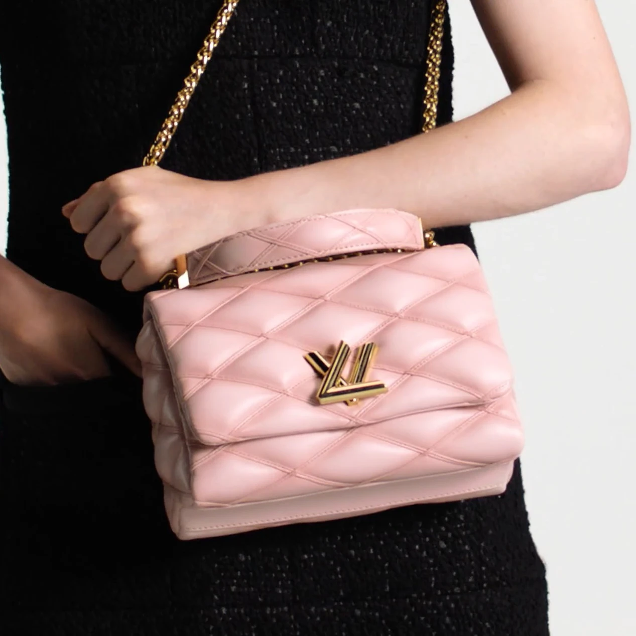 Replica bags Louis Vuitton M24465 GO-14 MM Rosabella Pink