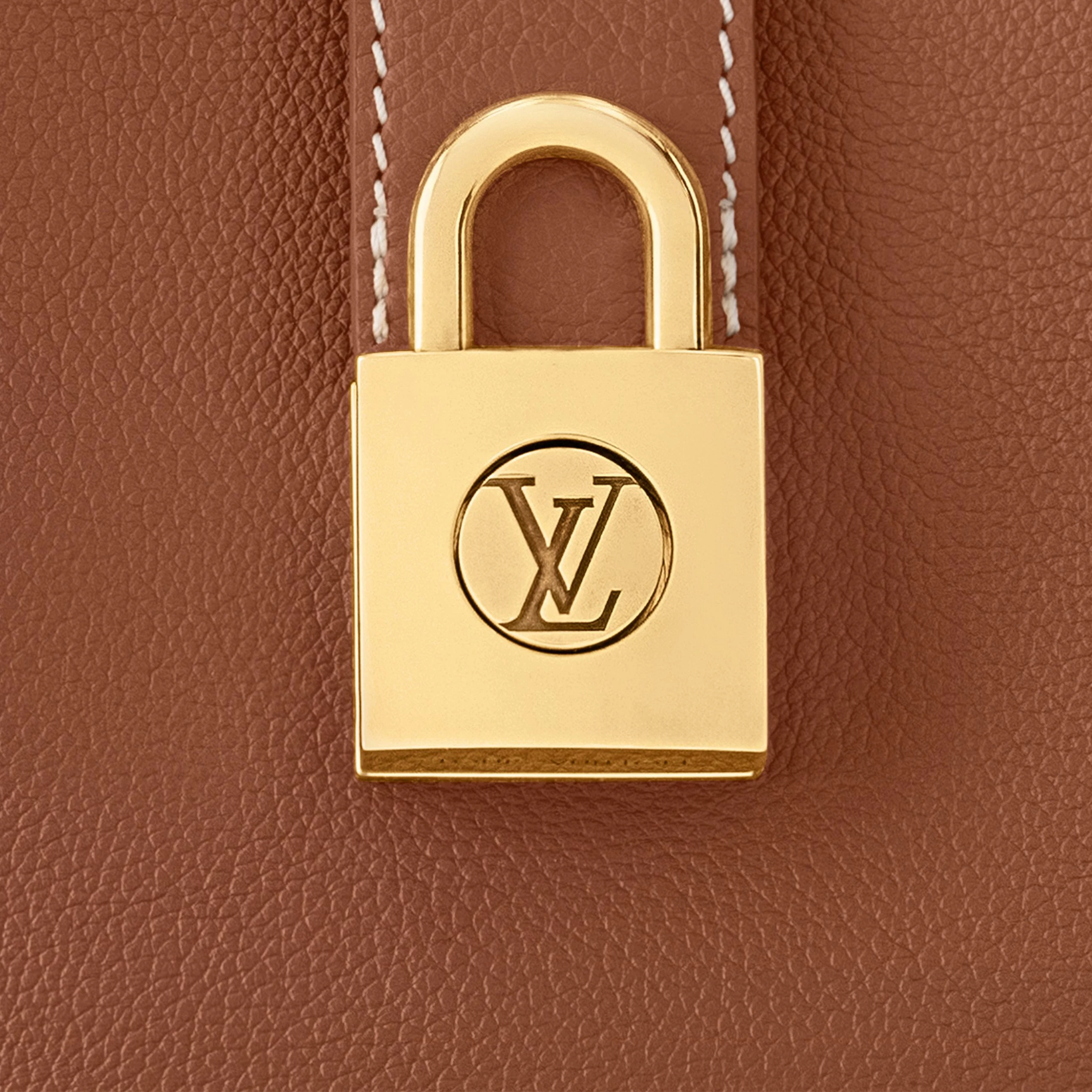 Mythick.ru Louis Vuitton M24885 Low Key Shoulder Bag Brown