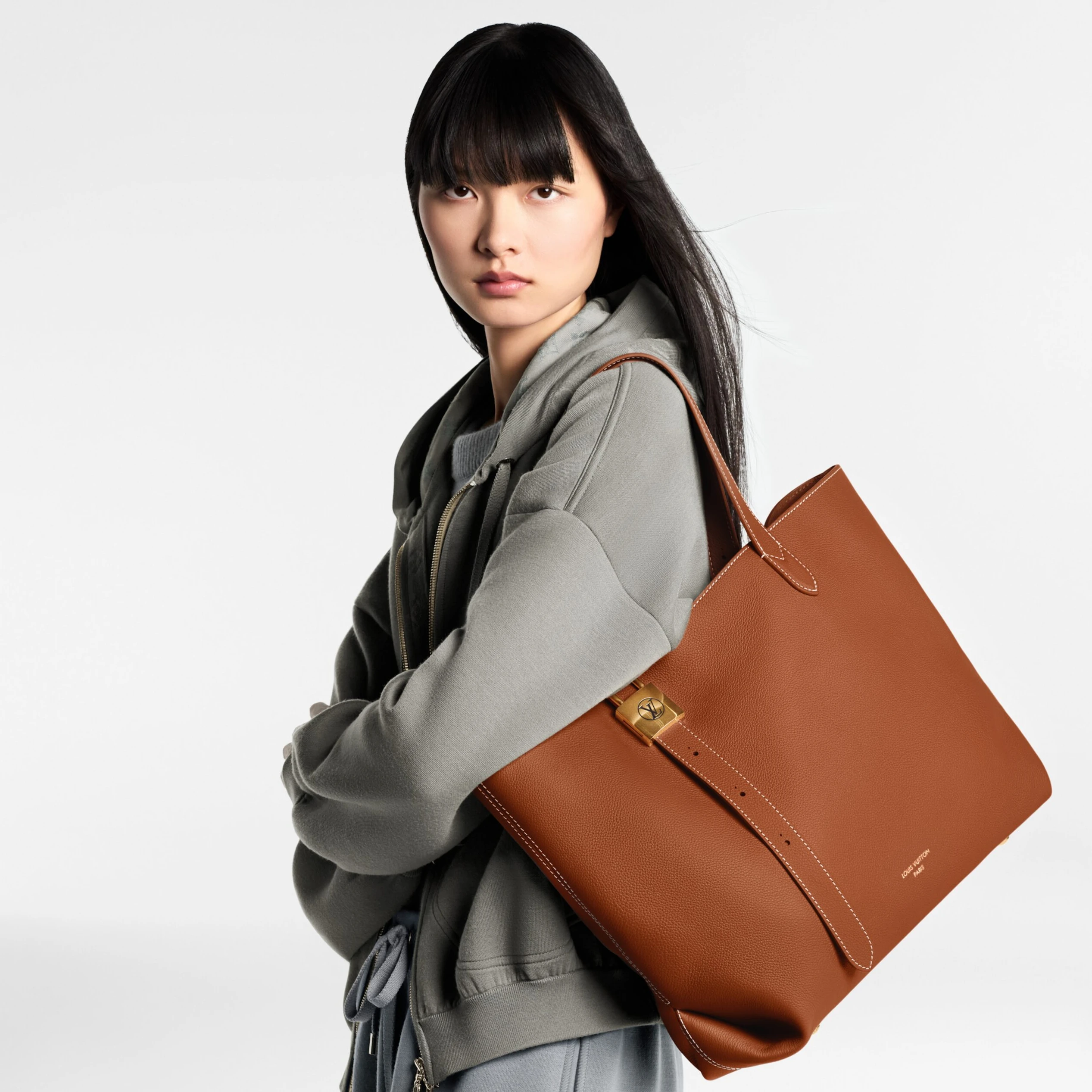 Replica bag Louis Vuitton M25342 Low Key Cabas MM Cognac Brown