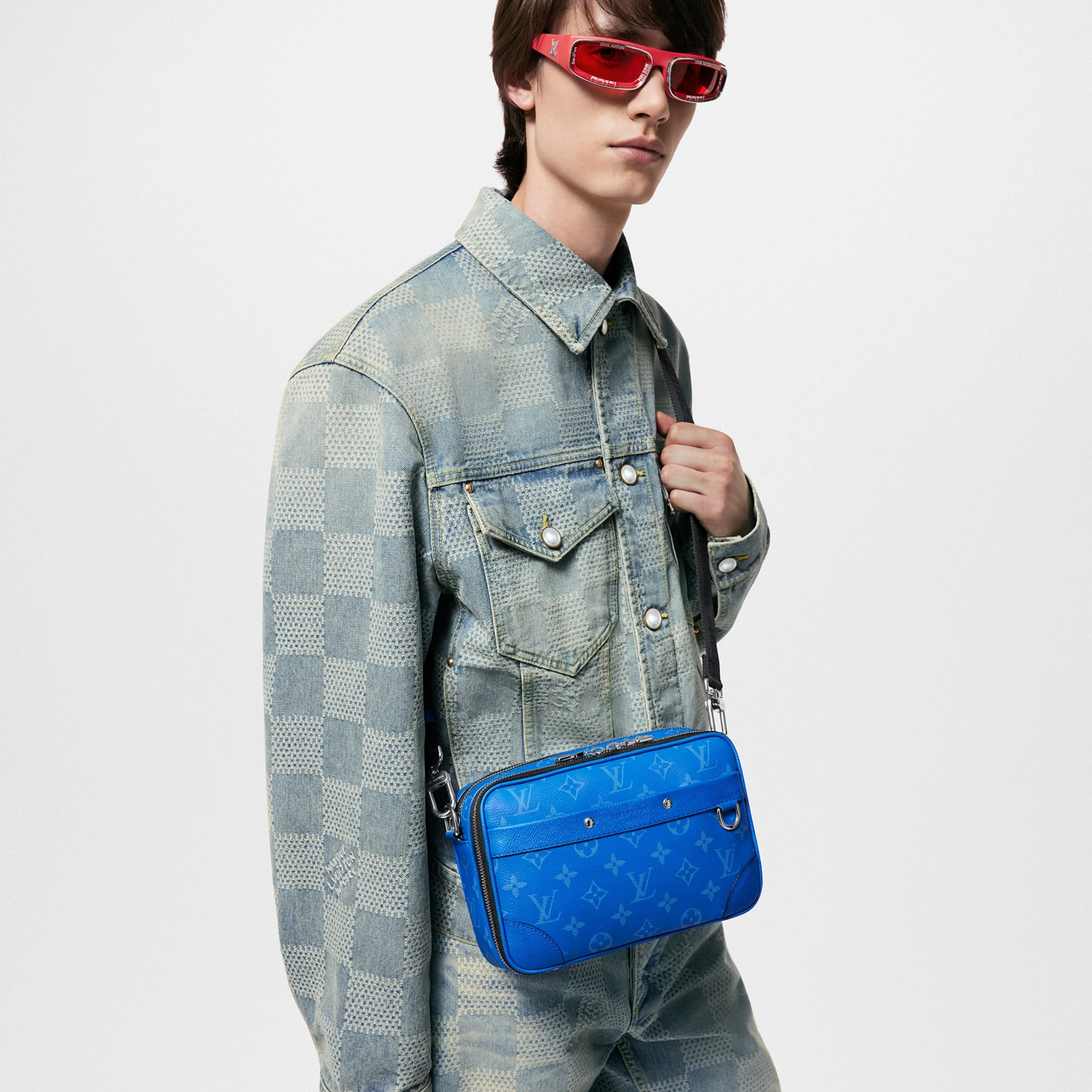 Replica bags Louis Vuitton M31016 Alpha Messenger Agave Blue