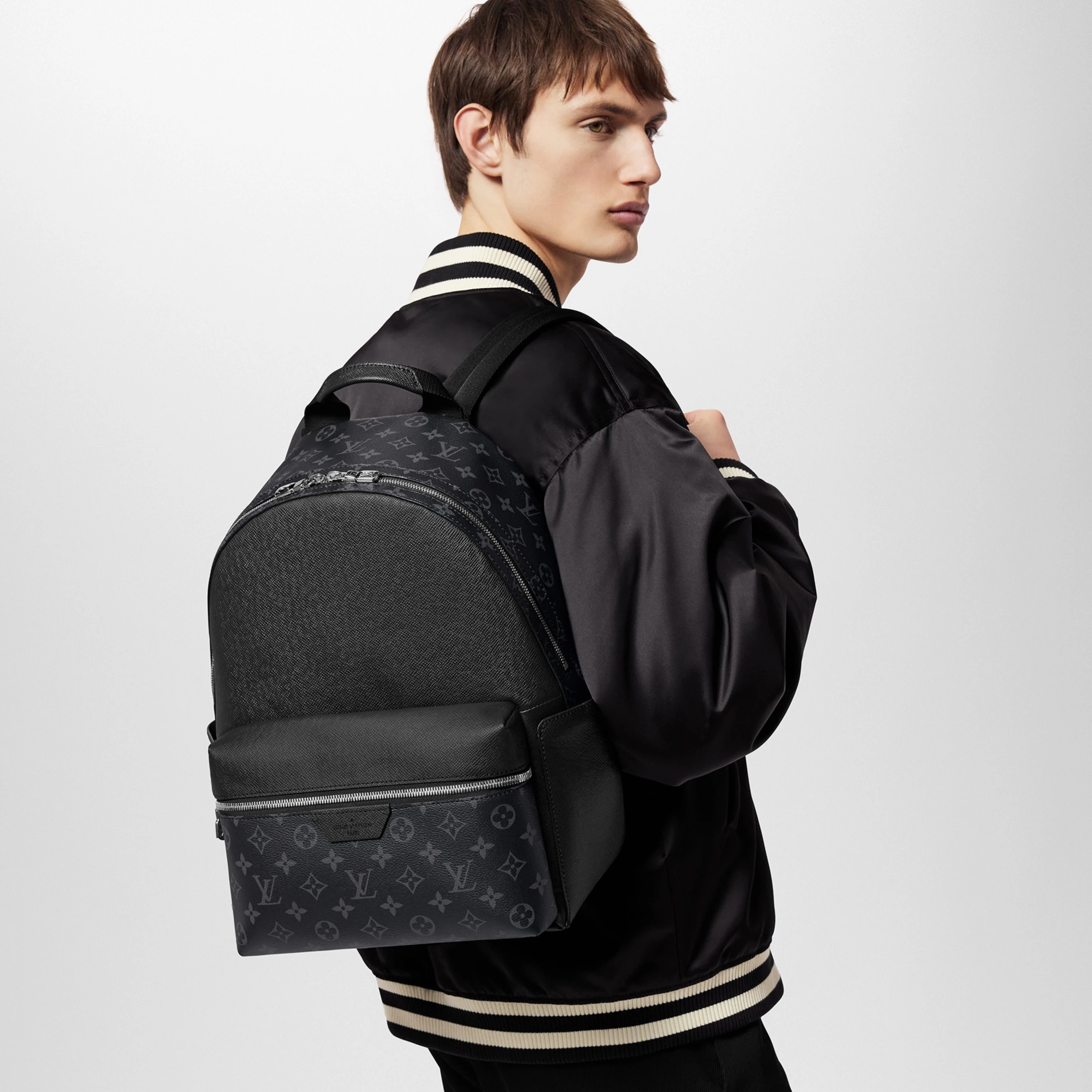 Lv belts replica Louis Vuitton M31033 Discovery Backpack Black