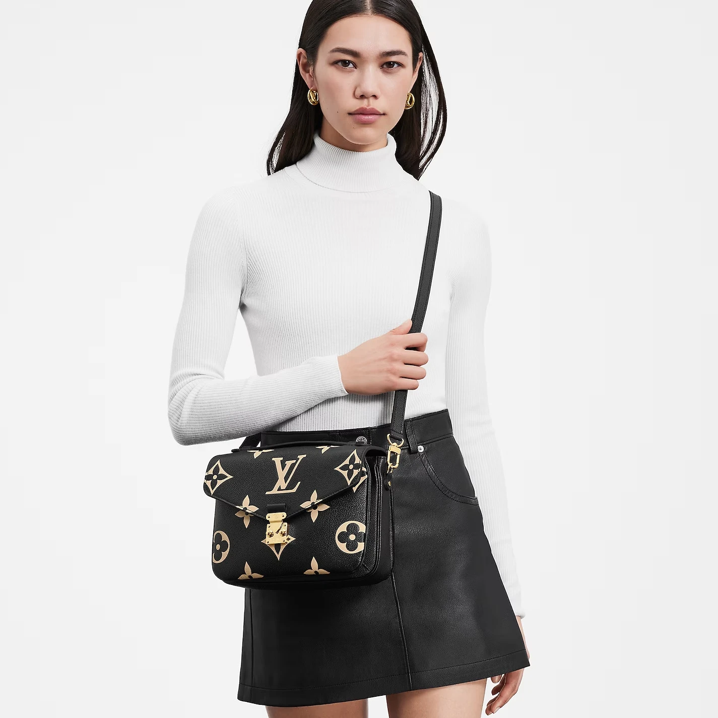 Mythick ru Louis Vuitton M45773 Pochette Métis Black Beige
