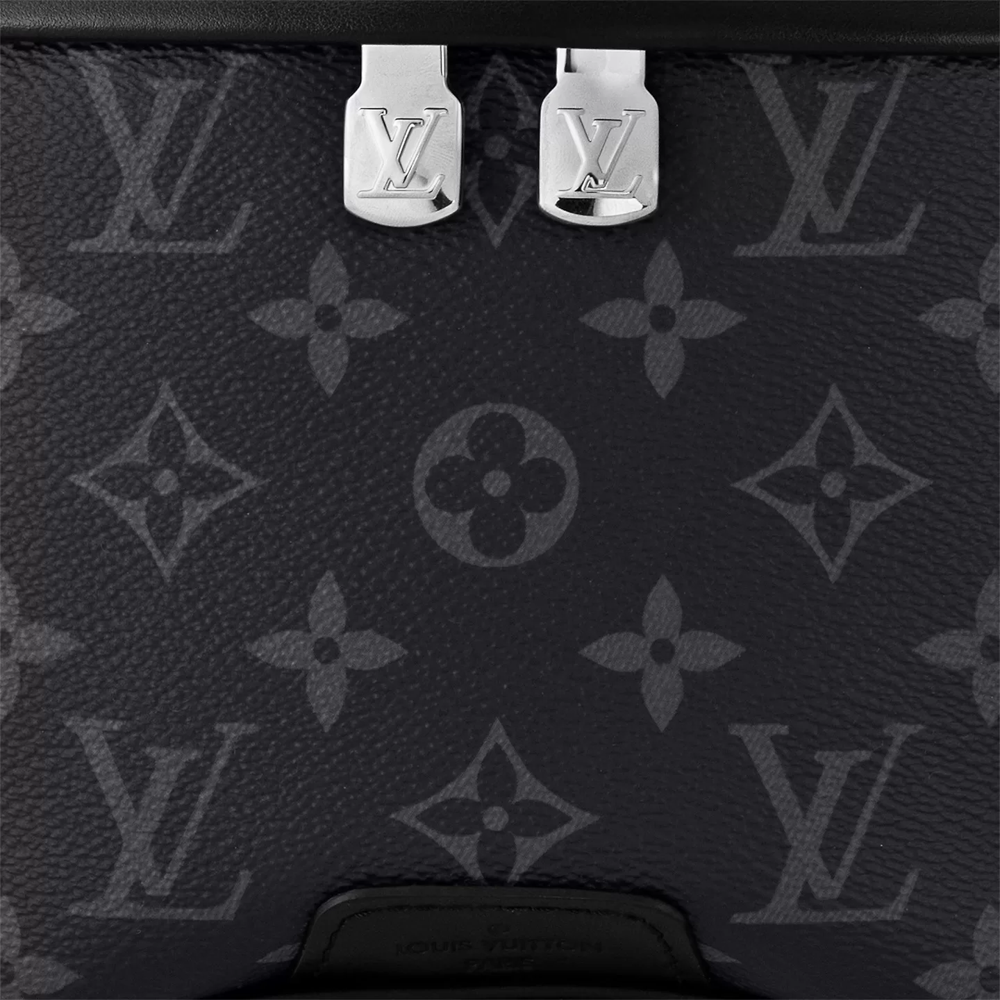 Mythick Louis Vuitton M46035 Discovery Bumbag PM