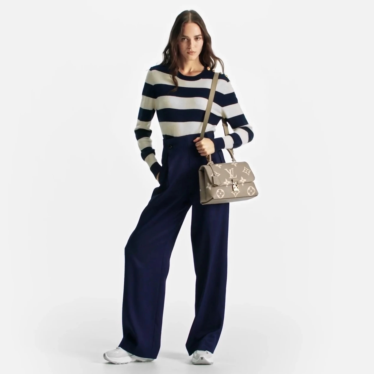 Mythick Louis Vuitton M46041 Madeleine MM Dove Gray