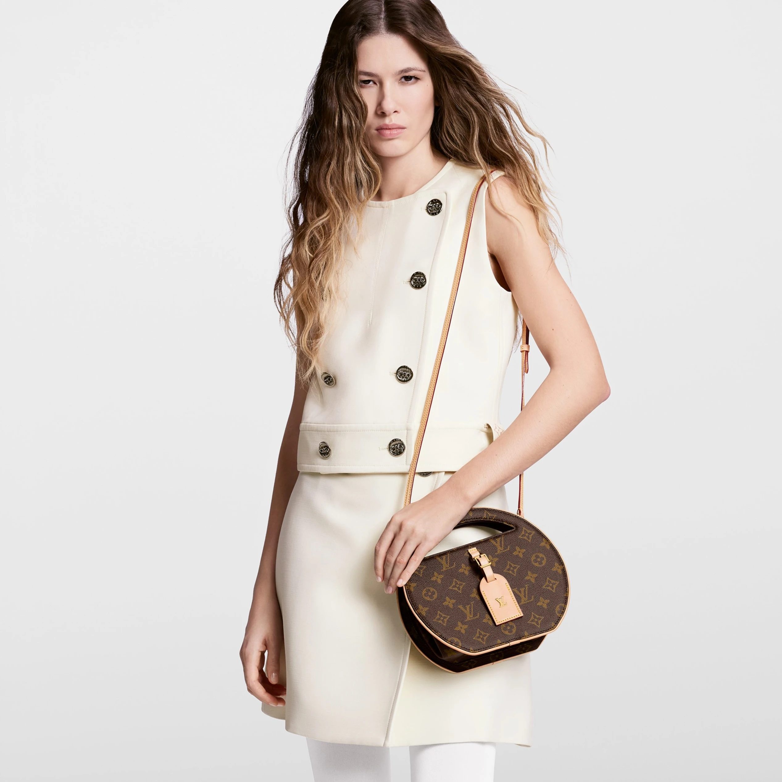 Louis vuitton locations Louis Vuitton M47117 Around Me PM Monogram