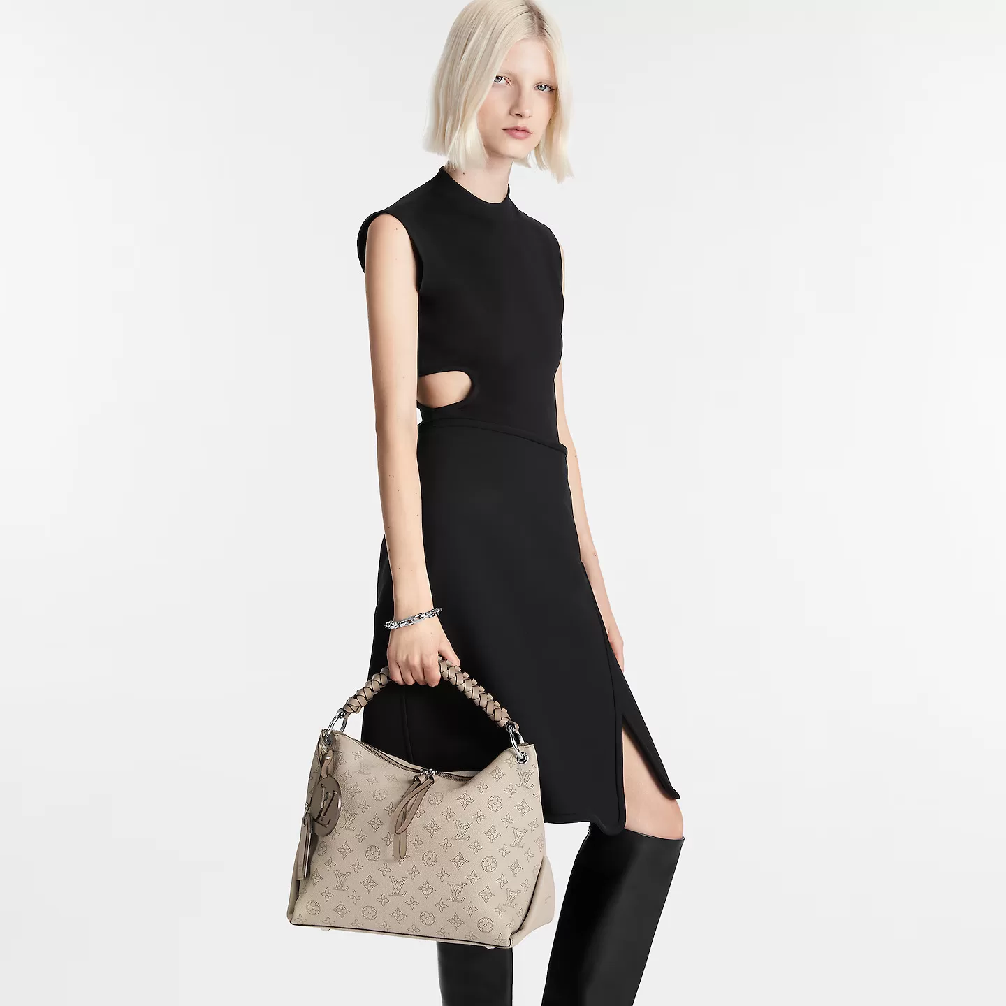 Replica bag Louis Vuitton M56084 Beaubourg Hobo MM