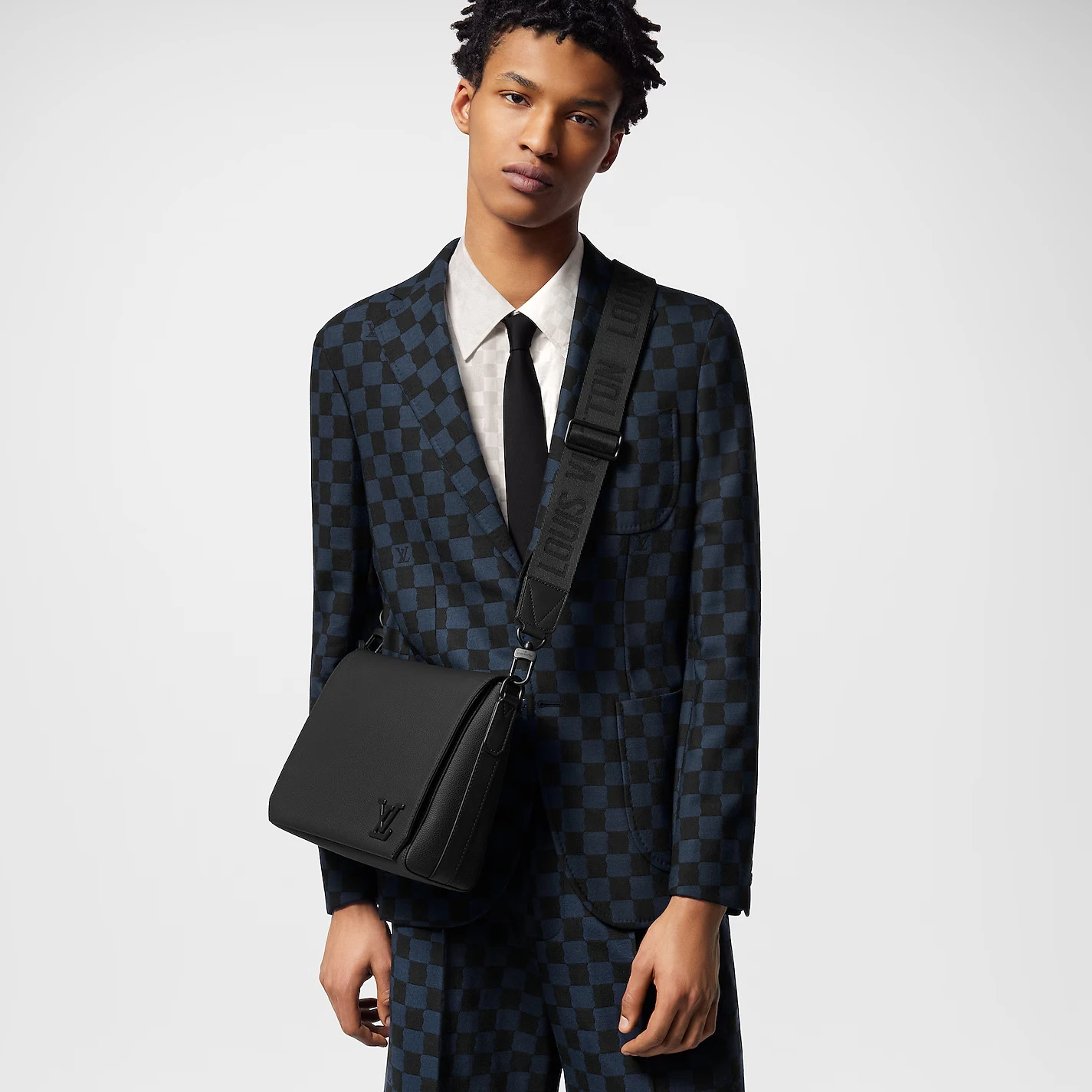Lv belts replica Louis Vuitton M57080 Takeoff Messenger Black