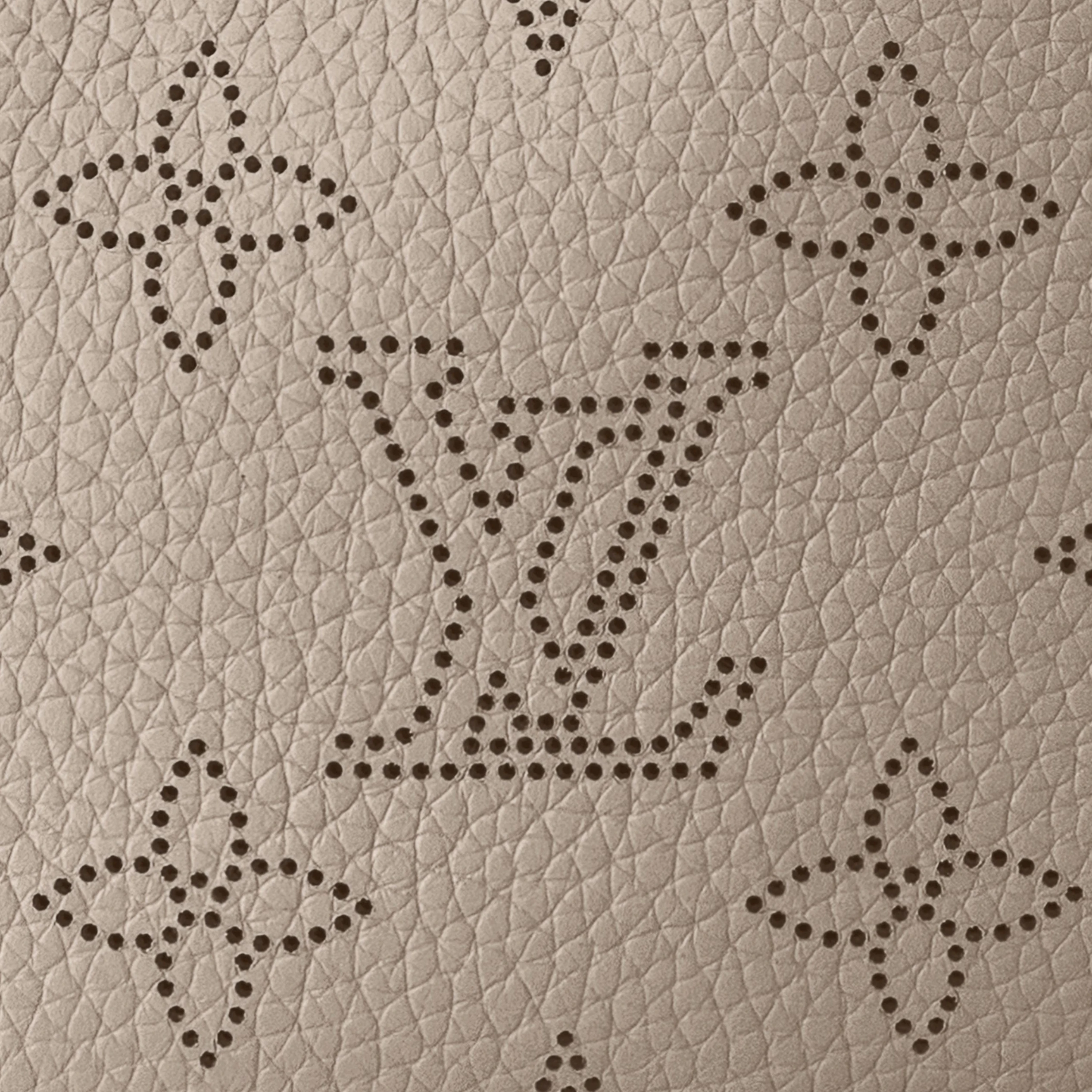Mythick Louis Vuitton M57201 Bella Galet Gray