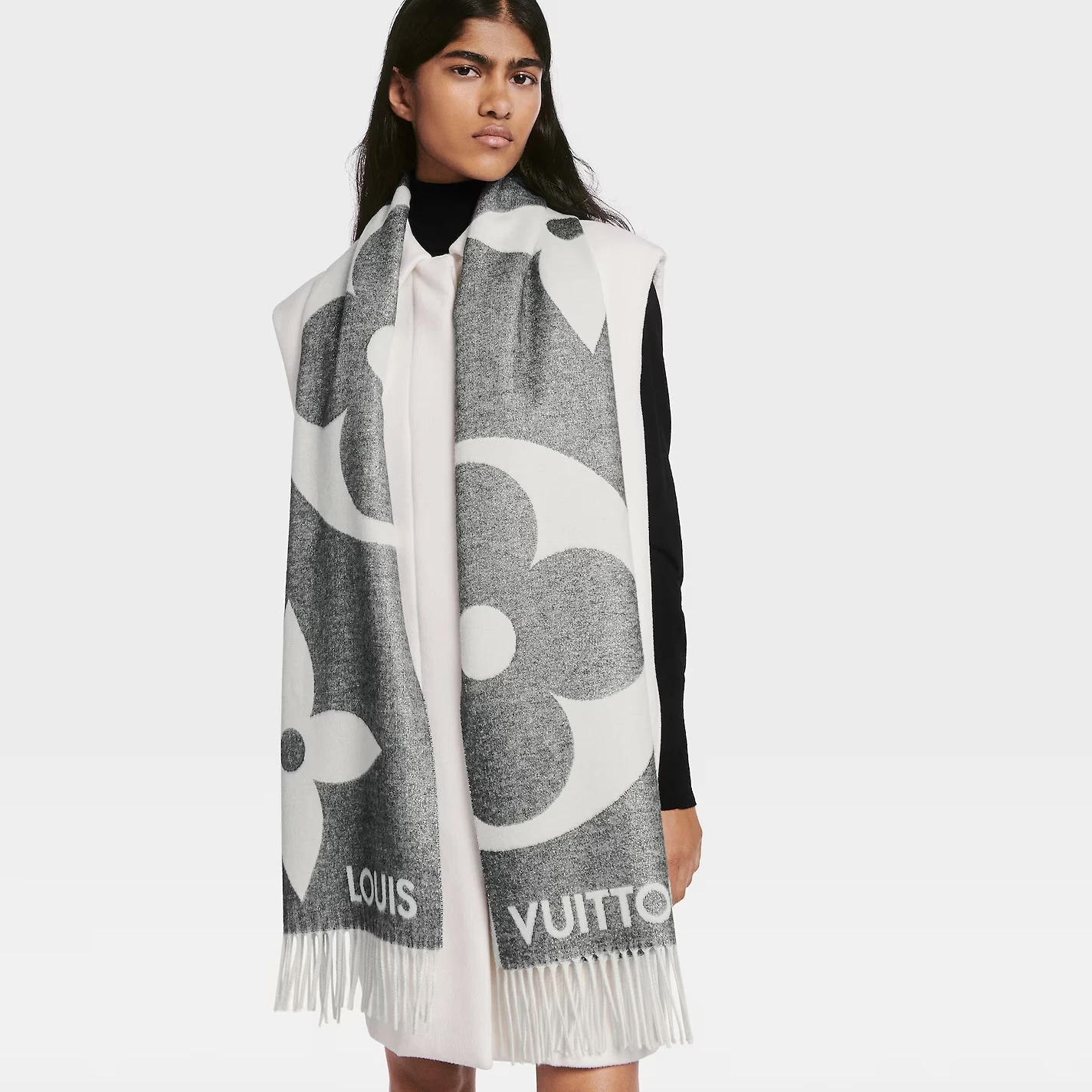 Mythick.ru Louis Vuitton M78120 Ultimate Shine Scarf