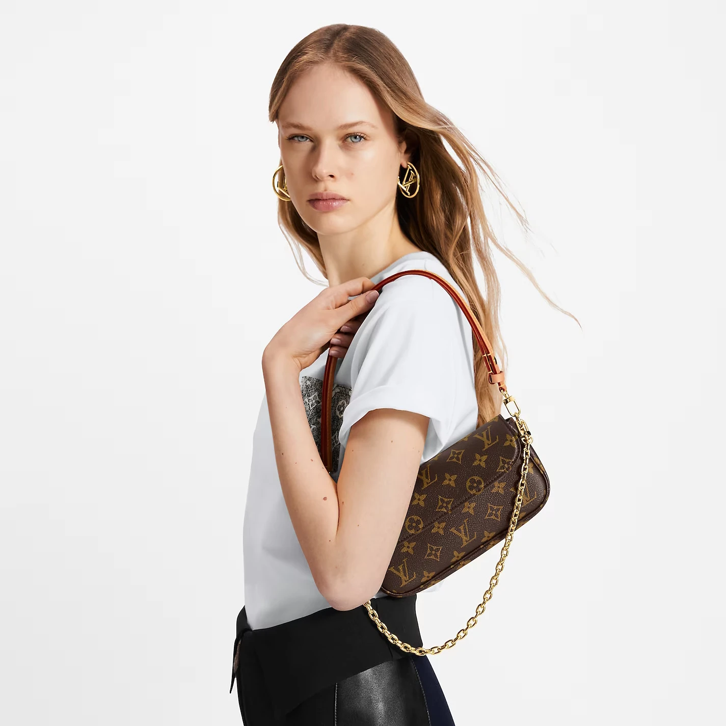 Mythick ru Louis Vuitton M81911 Wallet on Chain Ivy