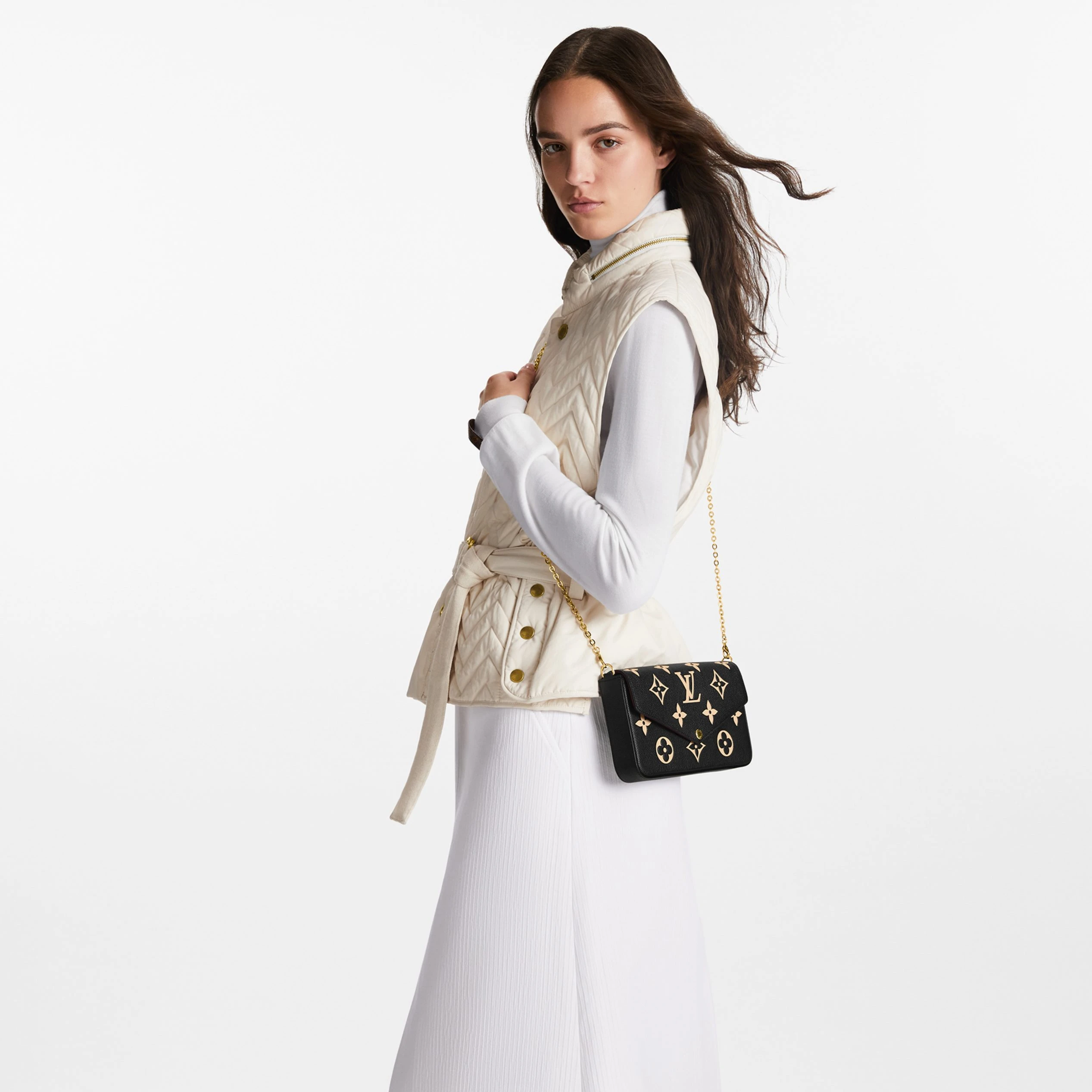 Mythick ru Louis Vuitton M82479 Félicie Pochette Black