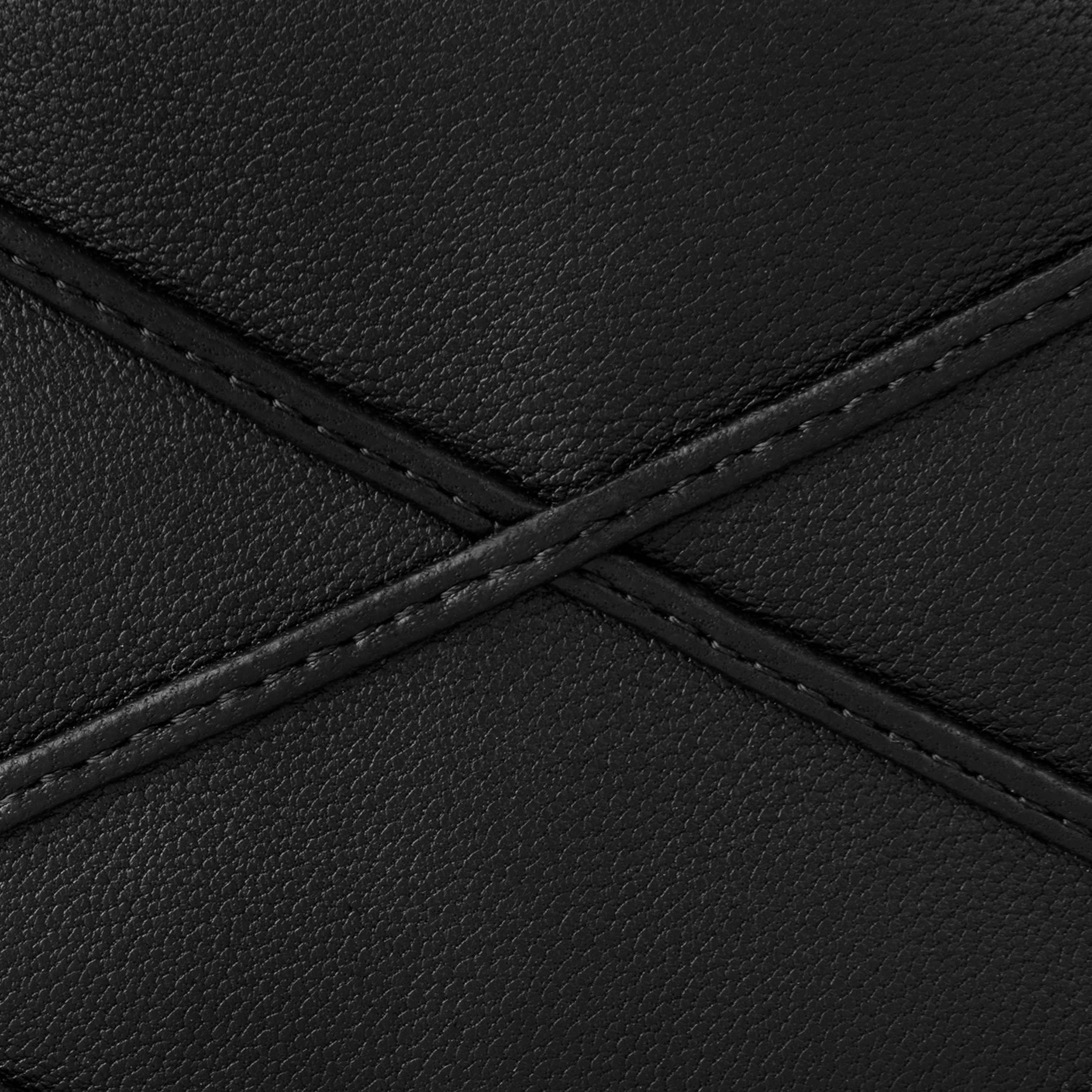 Top lv Louis Vuitton M83030 Side Trunk PM Malletage Black
