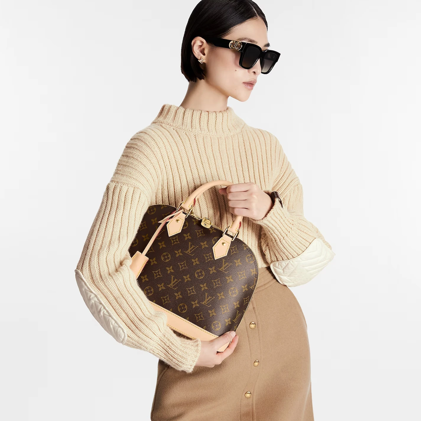 Replica bag Louis Vuitton Monogram coated canvas M53151 Alma PM