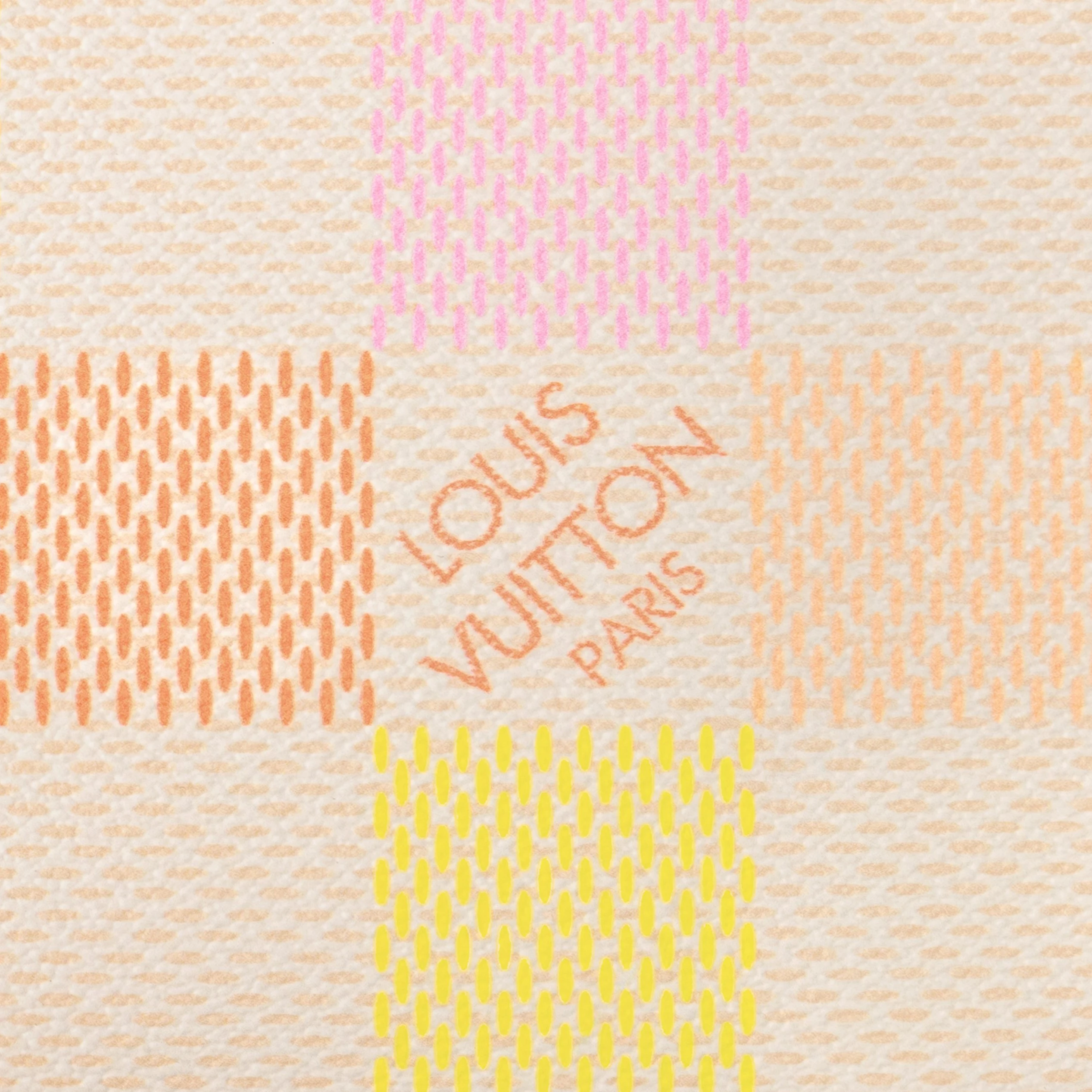 Mythick ru Louis Vuitton N40740 Toilet Pouch Peach