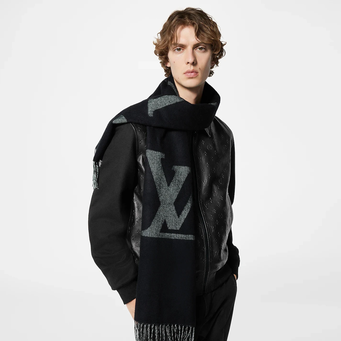 Replica bags Louis Vuitton Navy M77950 MNG Giant Scarf