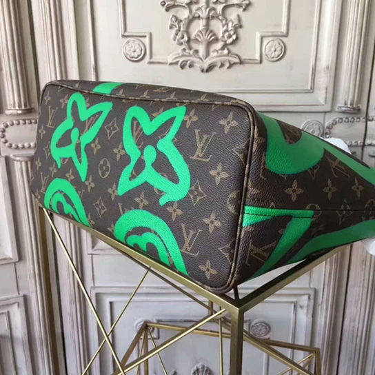 Louis vuitton locations Louis Vuitton Neverfull MM M44198 Monogram Canvas