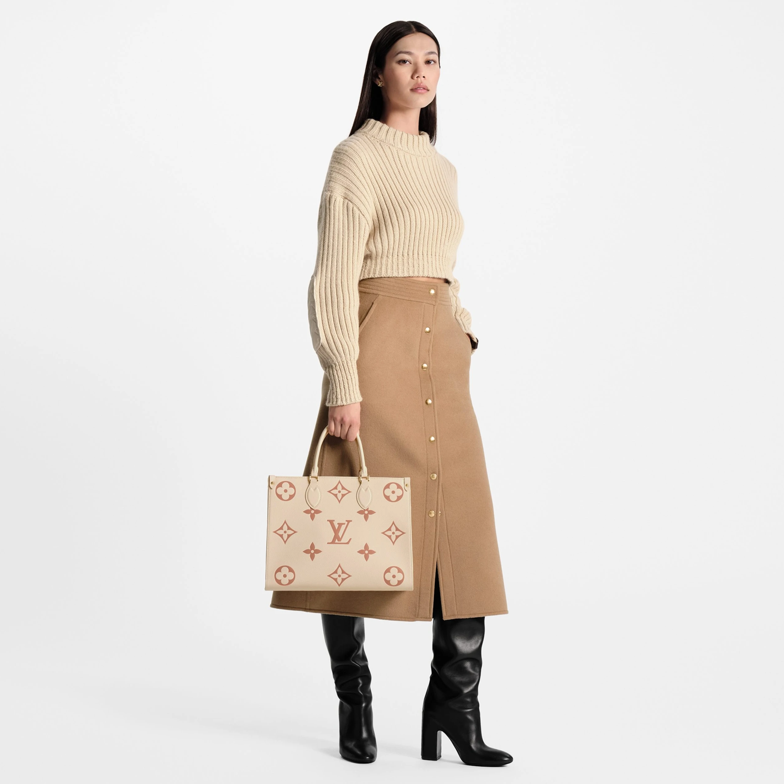 Replica bags Louis Vuitton OnTheGo MM M21575 Crème Rose Trianon