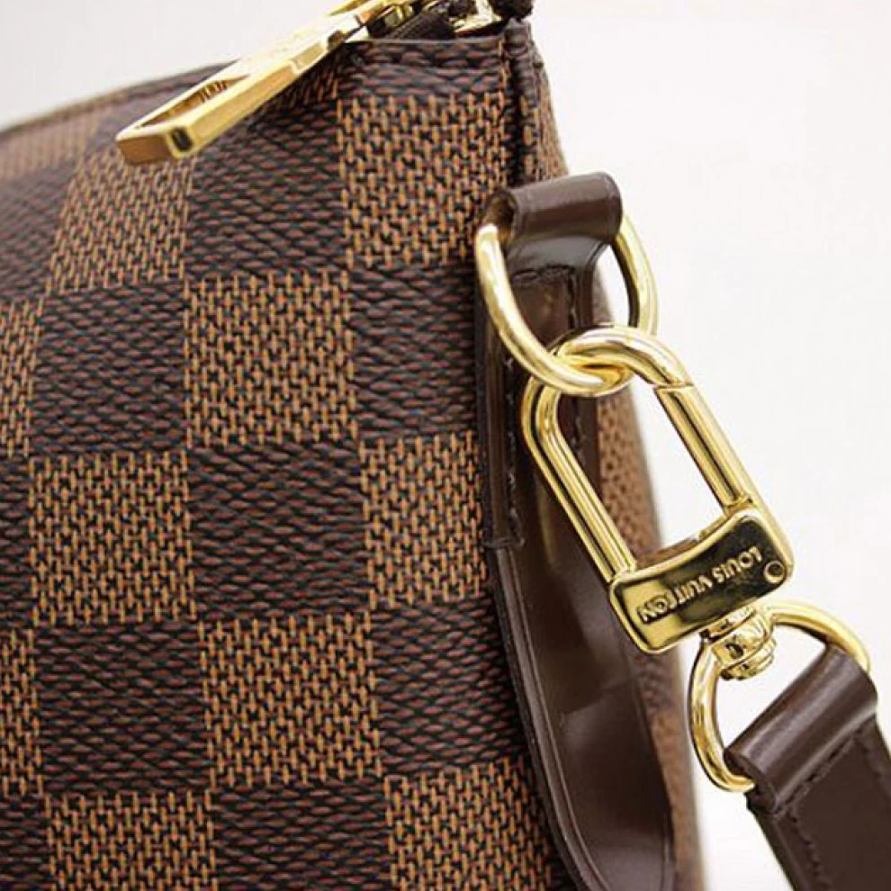 Louis vuitton locations Louis Vuitton Siena N41547