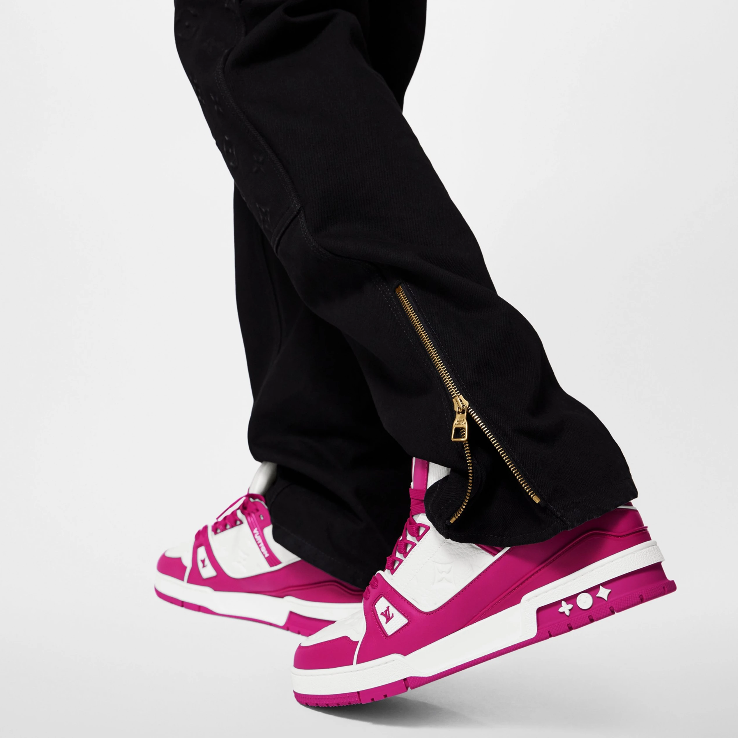 Top lv Louis Vuitton Trainer Sneaker Fuchsia 1ABOF2