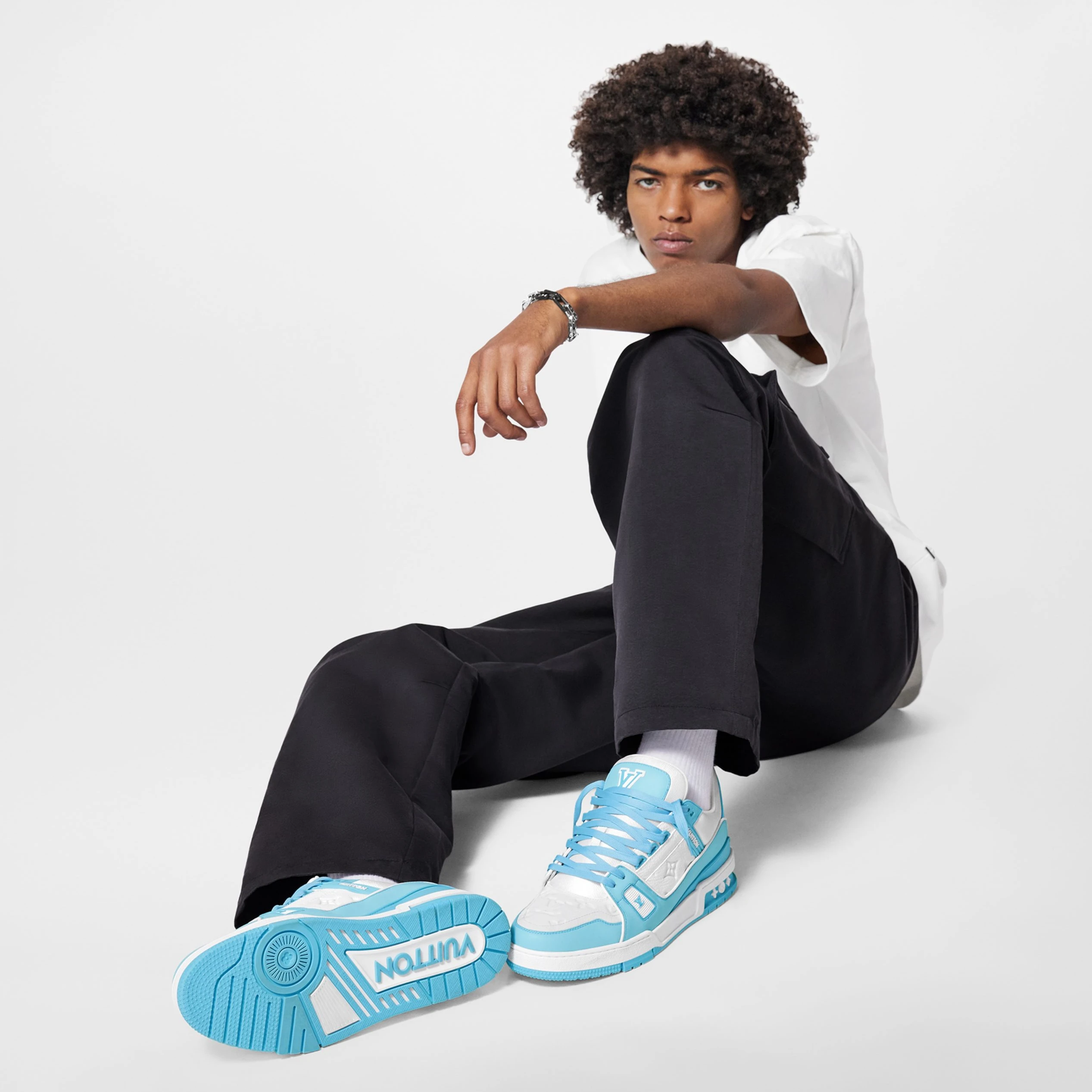 Top lv Louis Vuitton Trainer Sneaker Sky Blue 1ABOFM
