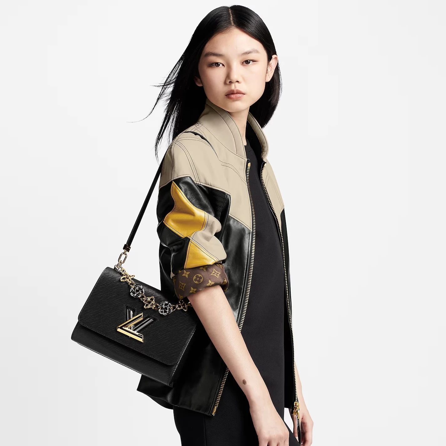 Replica bags Louis Vuitton Black M22773 Twist MM