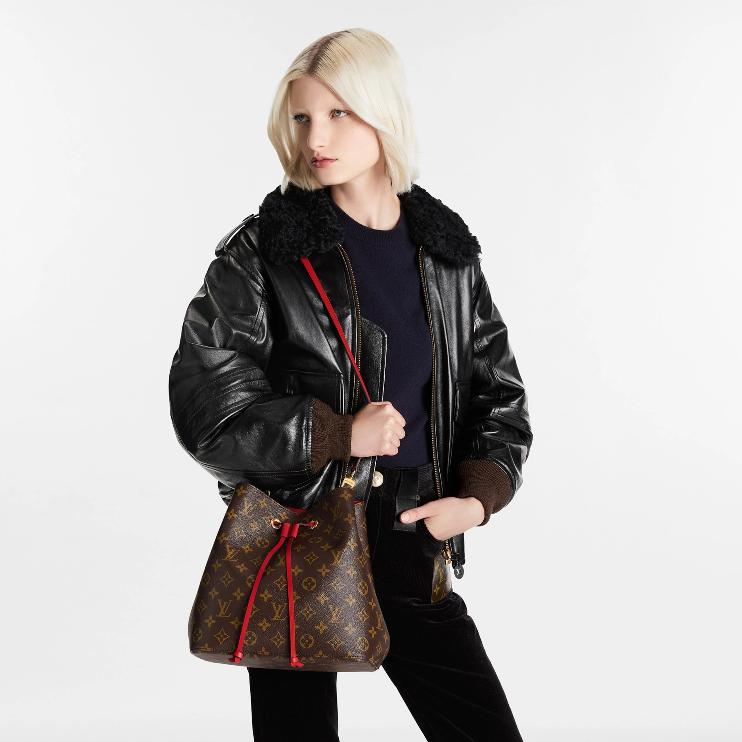 Replica bag Louis Vuitton Coquelicot Red Néonoé M44021