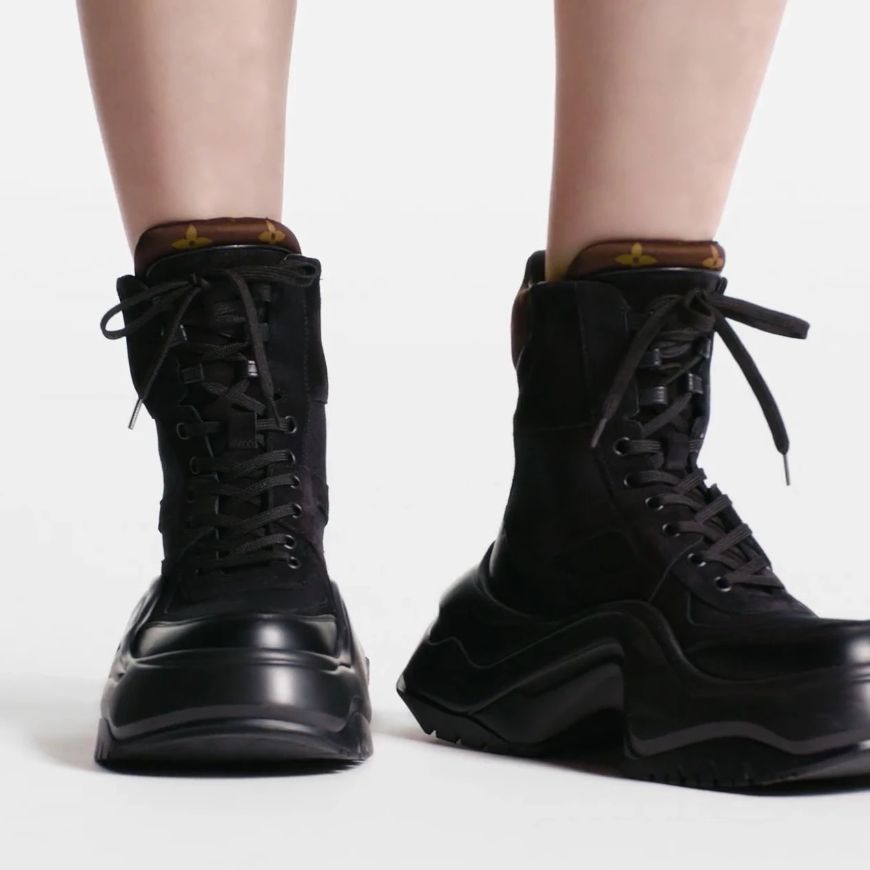 Replica bag Louis Vuitton LV Archlight 2.0 Platform Ankle Boot Black 1ABI15