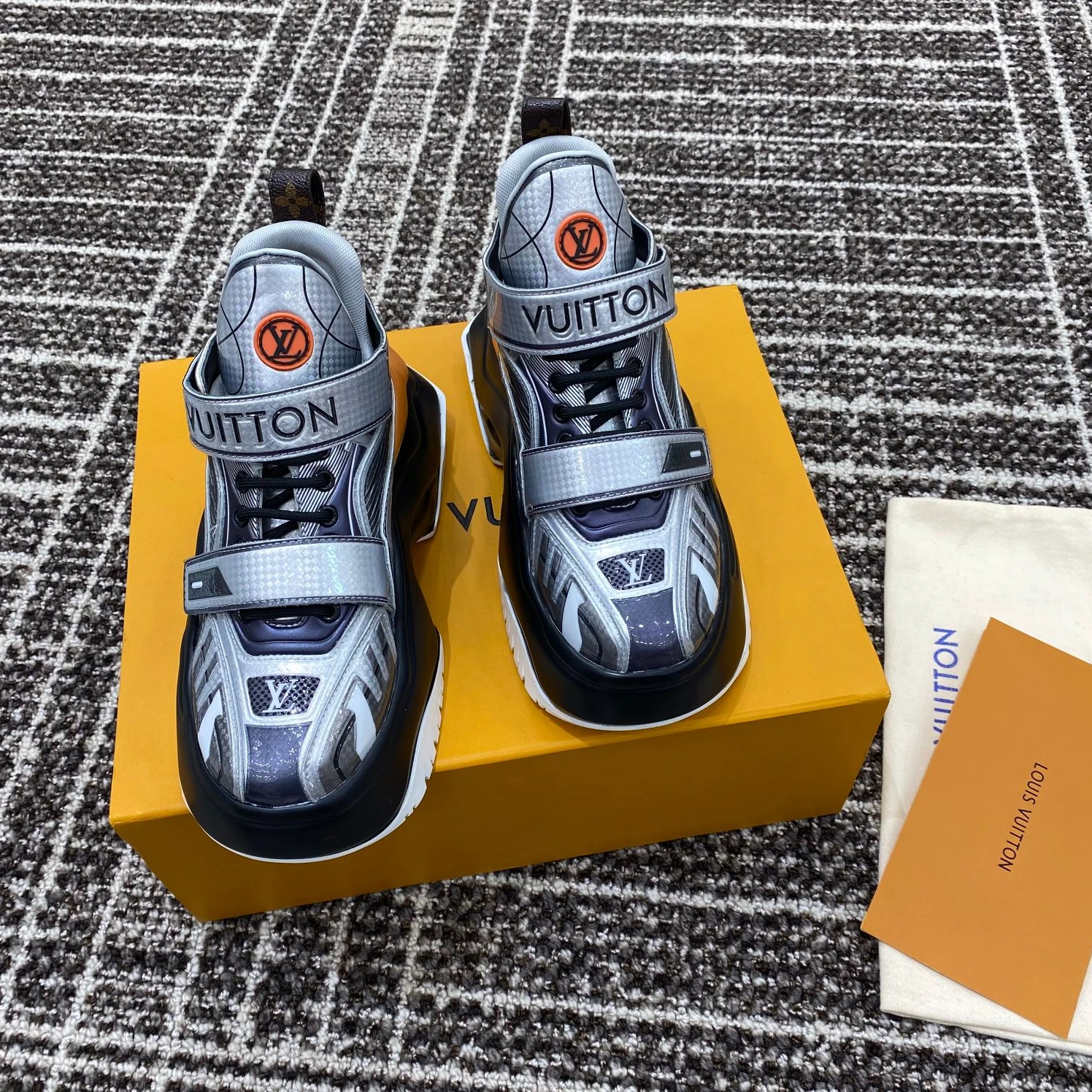 Louis vuitton locations Louis Vuitton LV Archlight 2.0 Platform Sneaker Black Silver 1AB13F