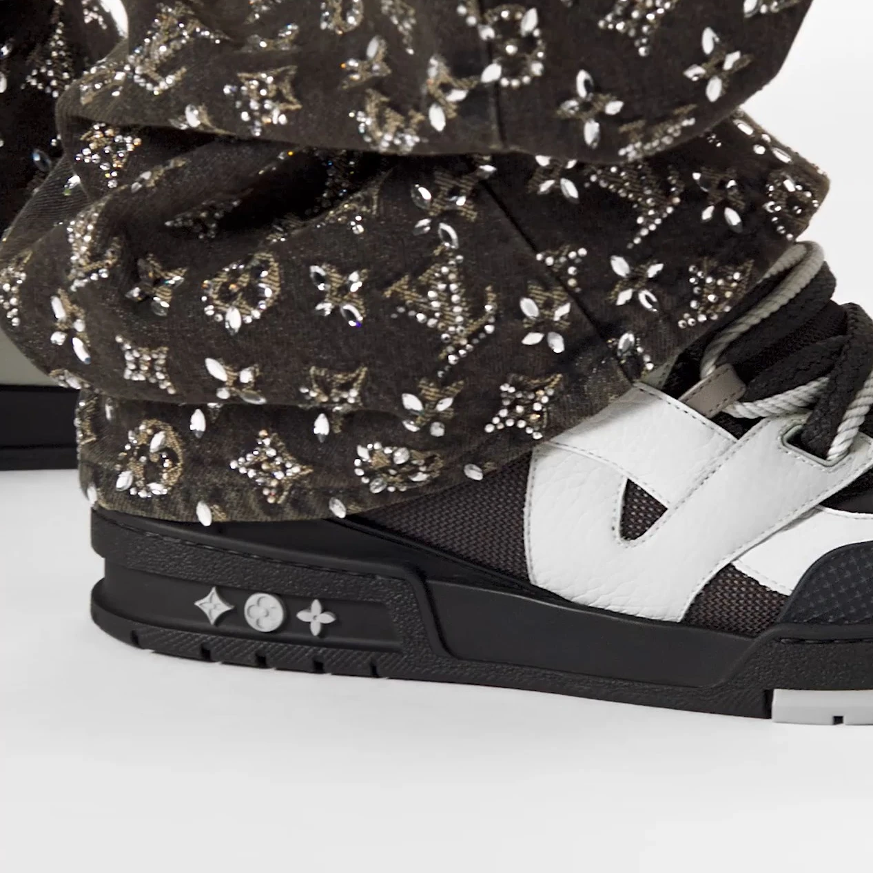 Mythick Louis Vuitton LV Skate Sneaker Anthracite Grey 1ABZ41