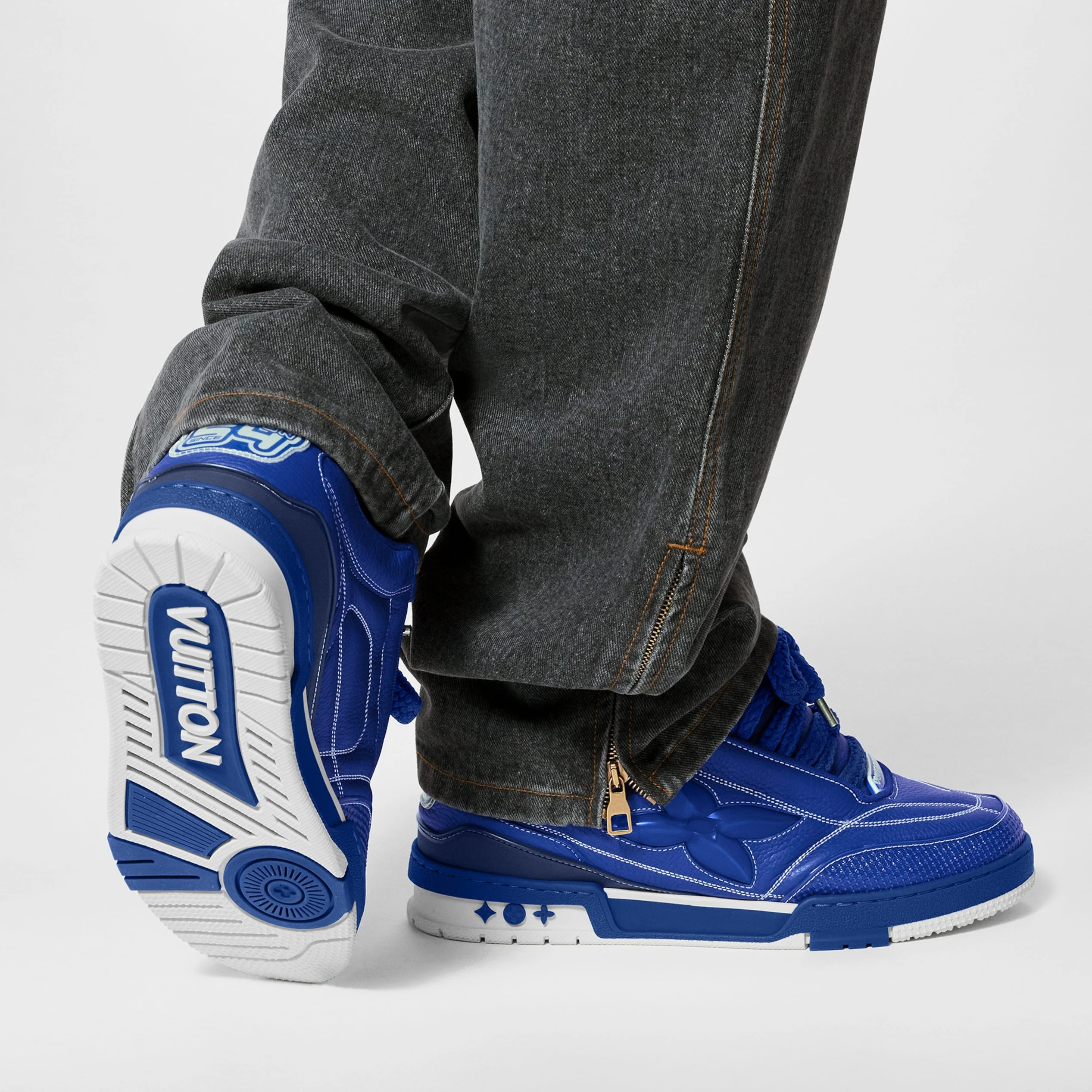 Mythick ru Louis Vuitton LV Skate Sneaker Blue 1ABZ77