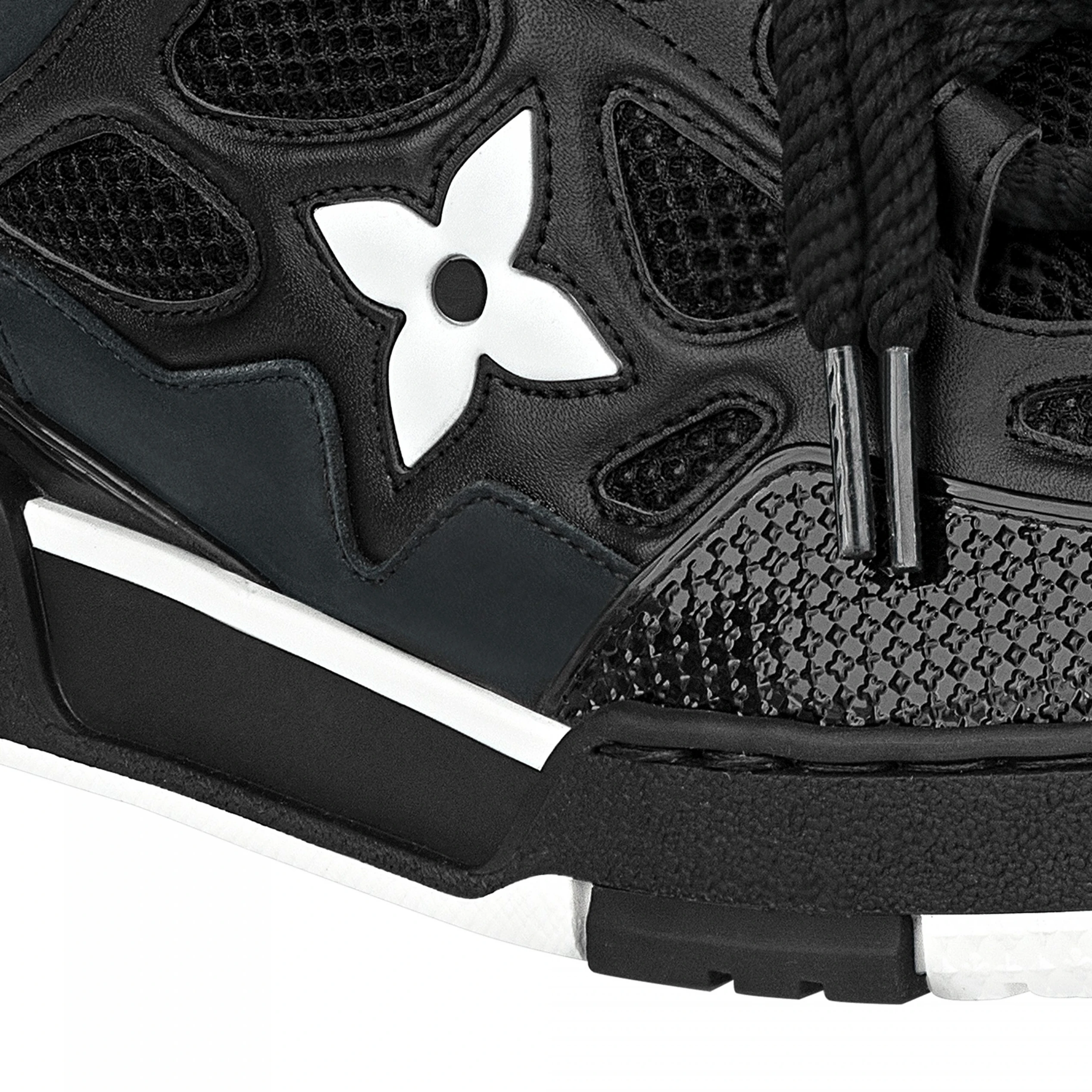 Mythick ru Louis Vuitton LV Skate Sneaker Since 54 Monogram Flowers Black 1AARR0