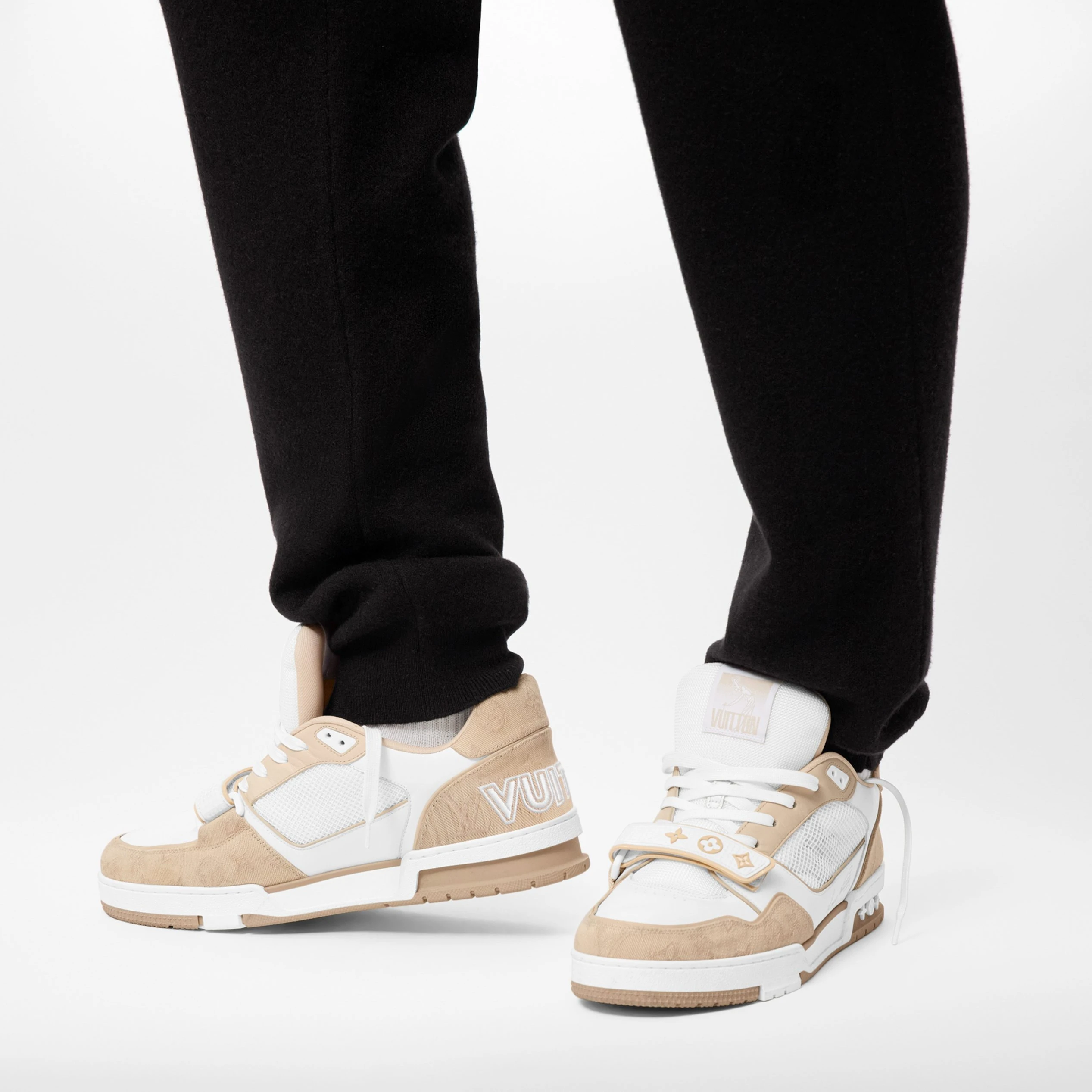Mythick.ru Louis Vuitton LV Trainer Sneaker Velcro strap Monogram denim Beige 1A9ZC0
