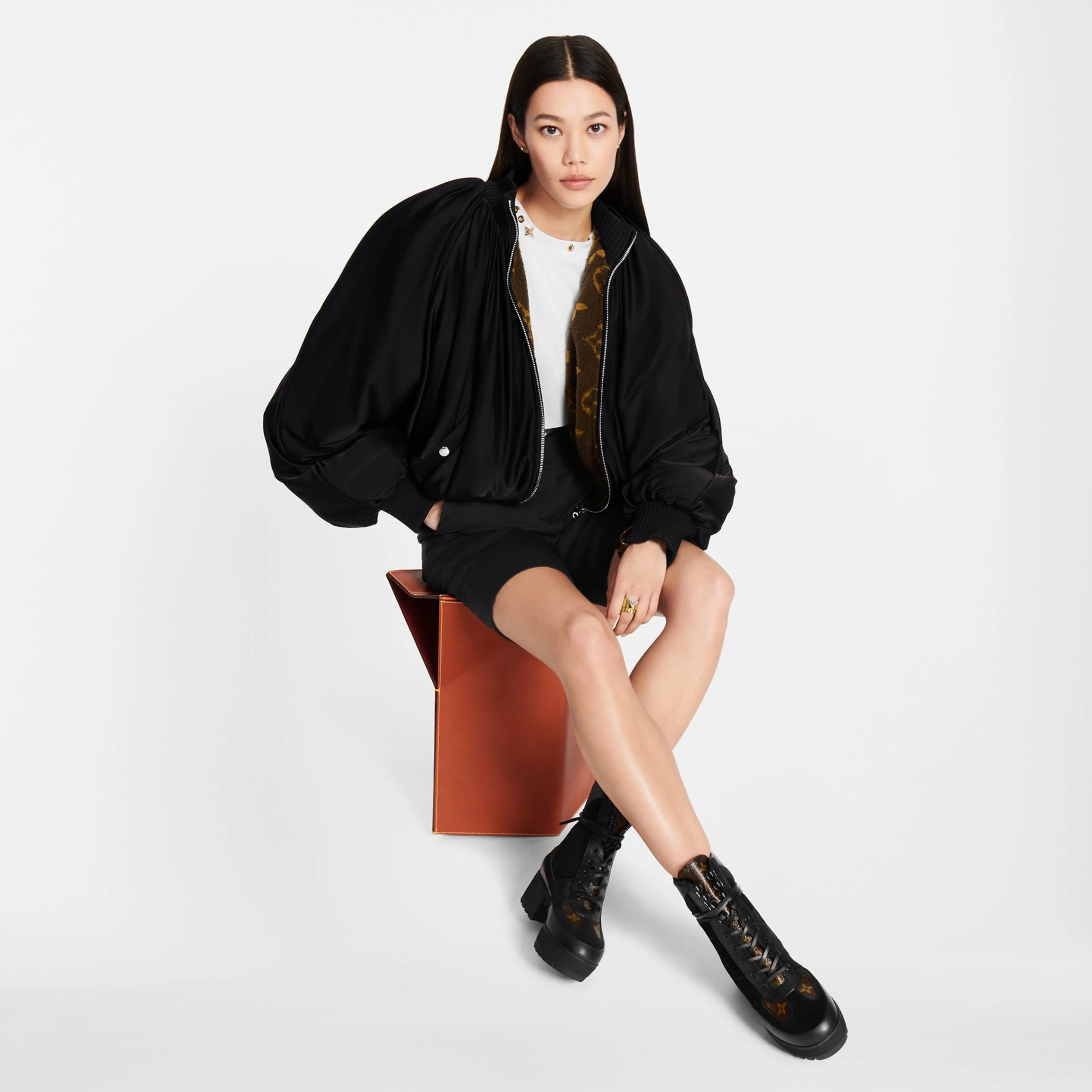 Lv belts replica Louis Vuitton Laureate Platform Desert Boot Black 1A4XXZ