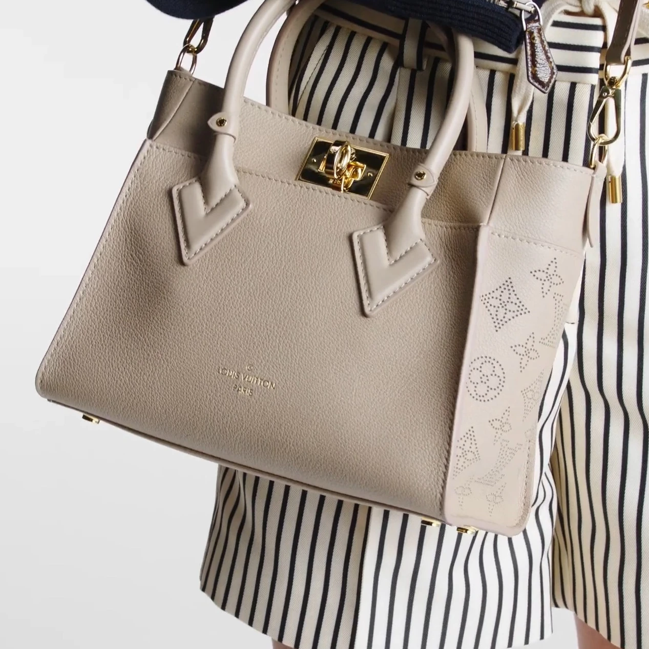 Louis vuitton locations Louis Vuitton M20600 On My Side PM Galet Beige