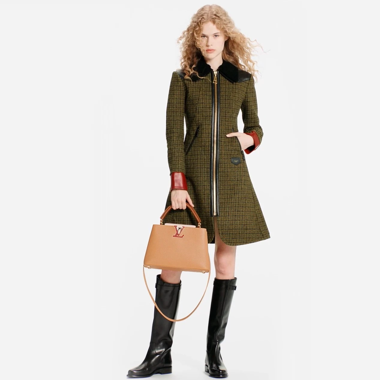 Top lv Louis Vuitton M20784 Capucines MM Arizona Wood