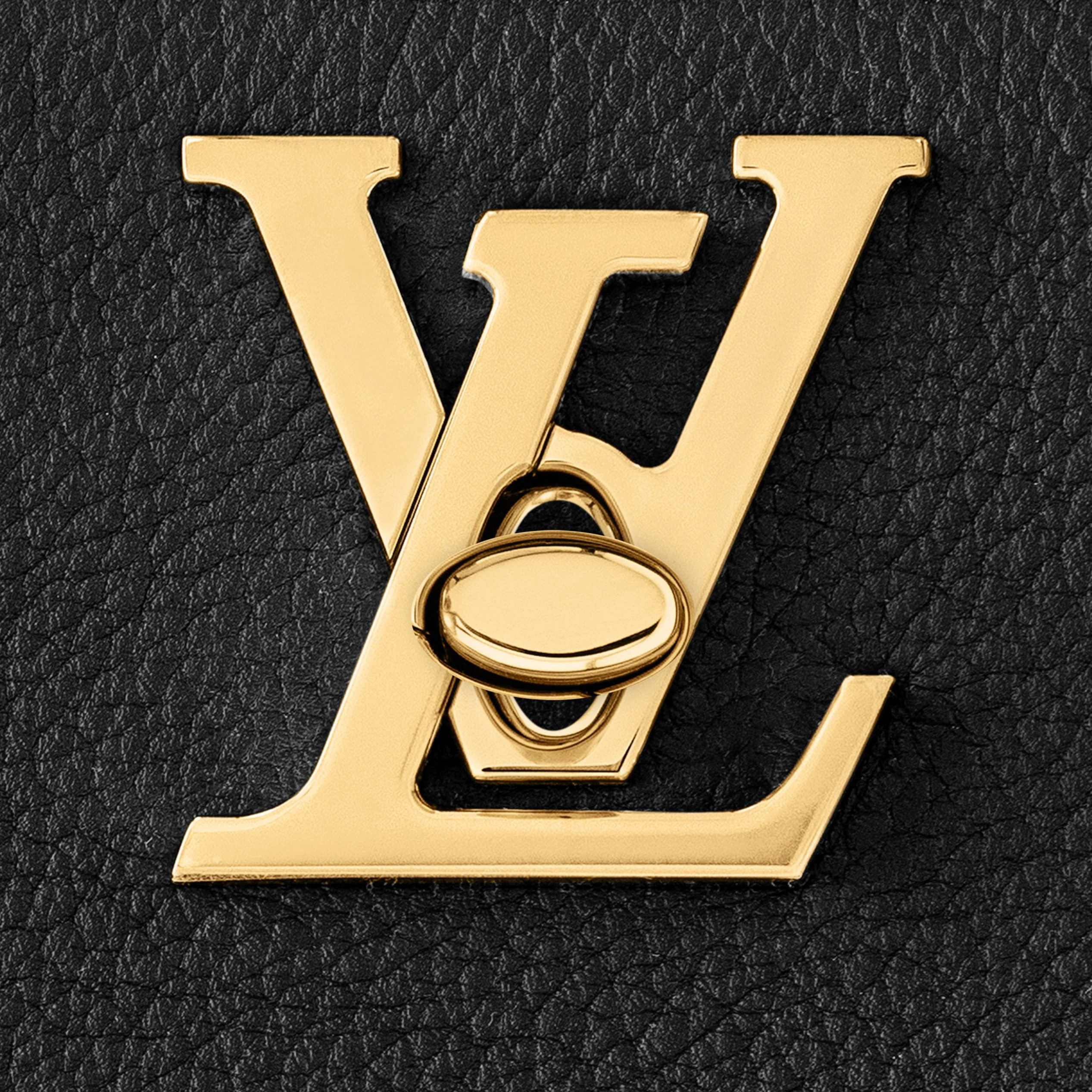 Mythick ru Louis Vuitton M22311 Lock & Go Black