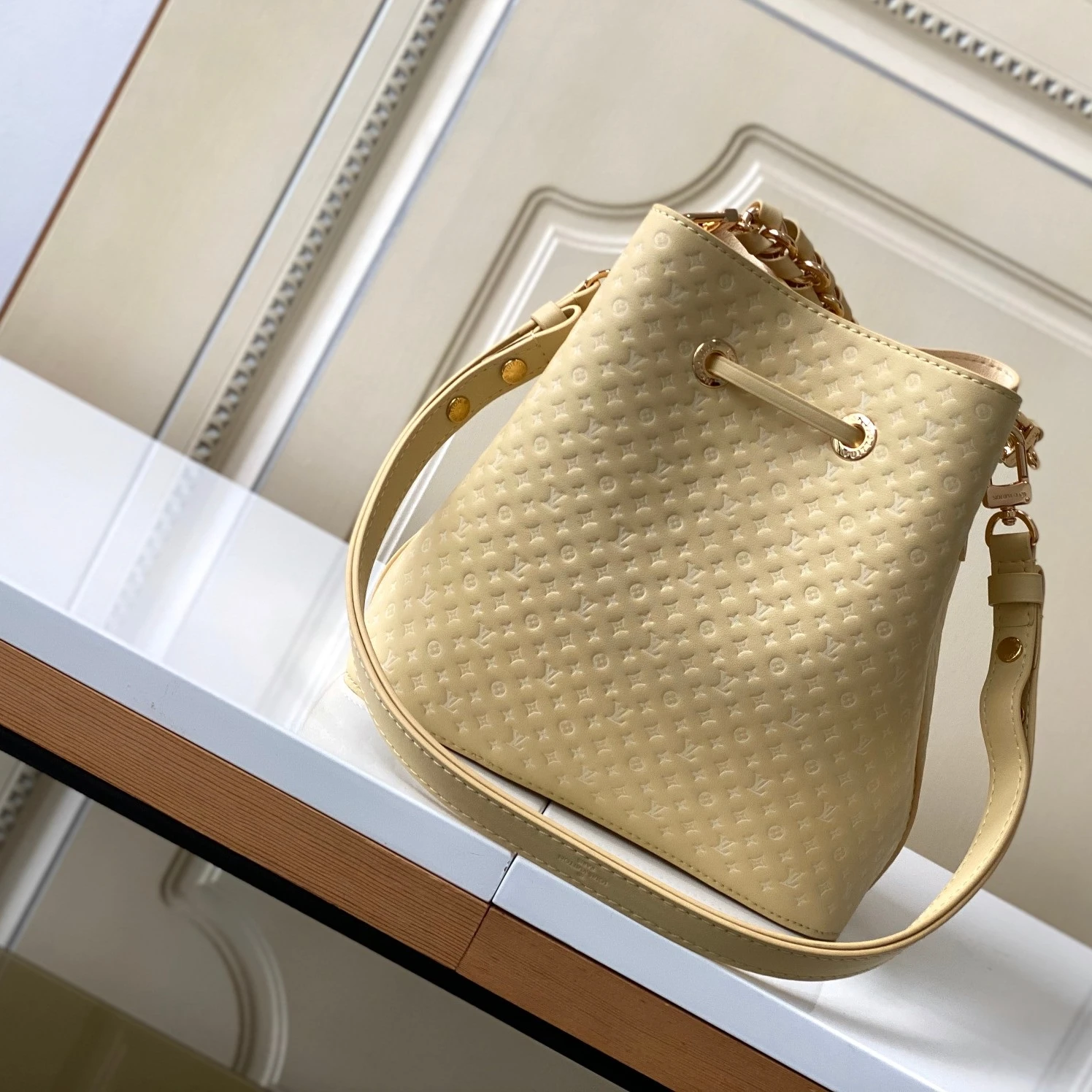 Replica bags Louis Vuitton M22599 Calfskin Yellow Néonoé BB