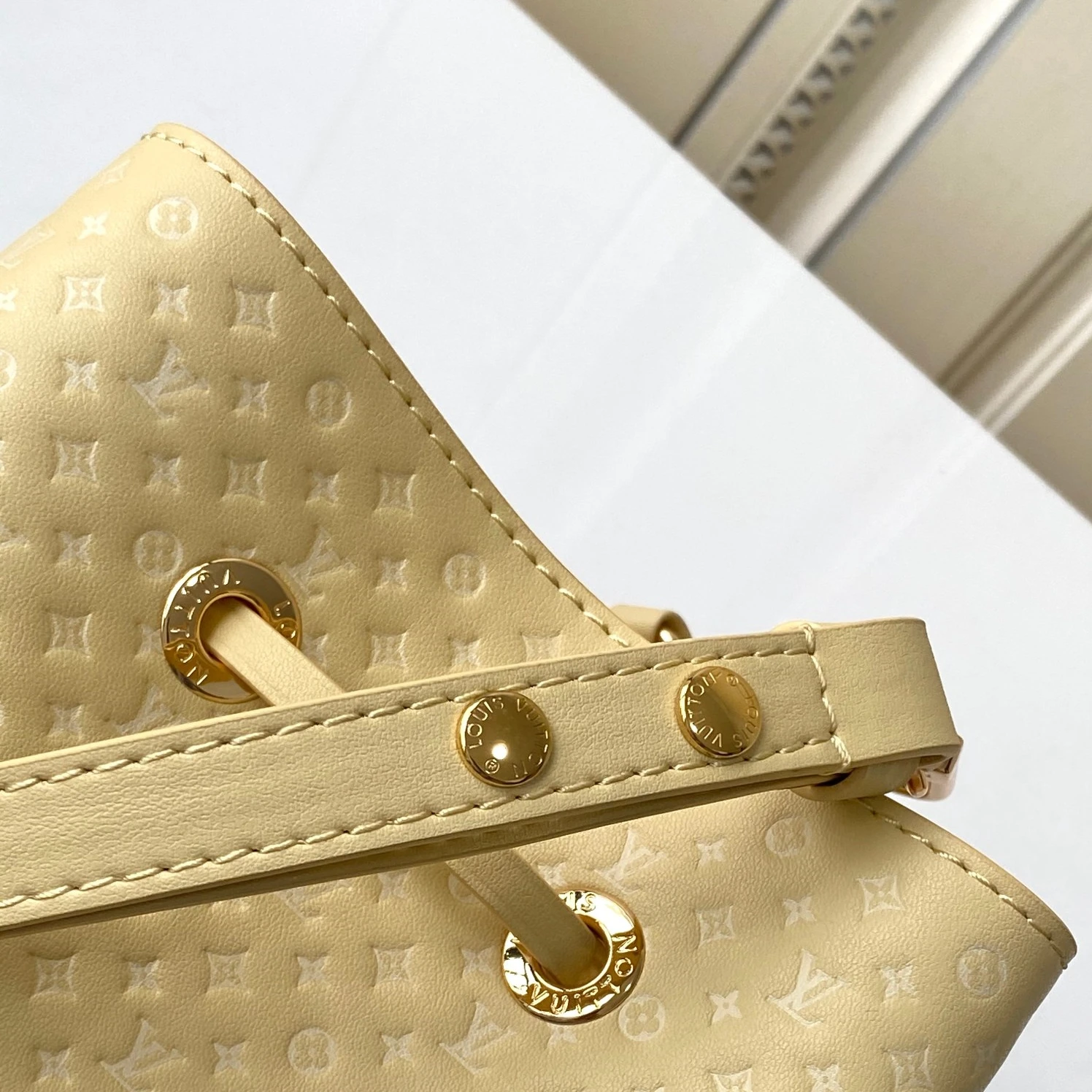 Replica bags Louis Vuitton M22599 Calfskin Yellow Néonoé BB