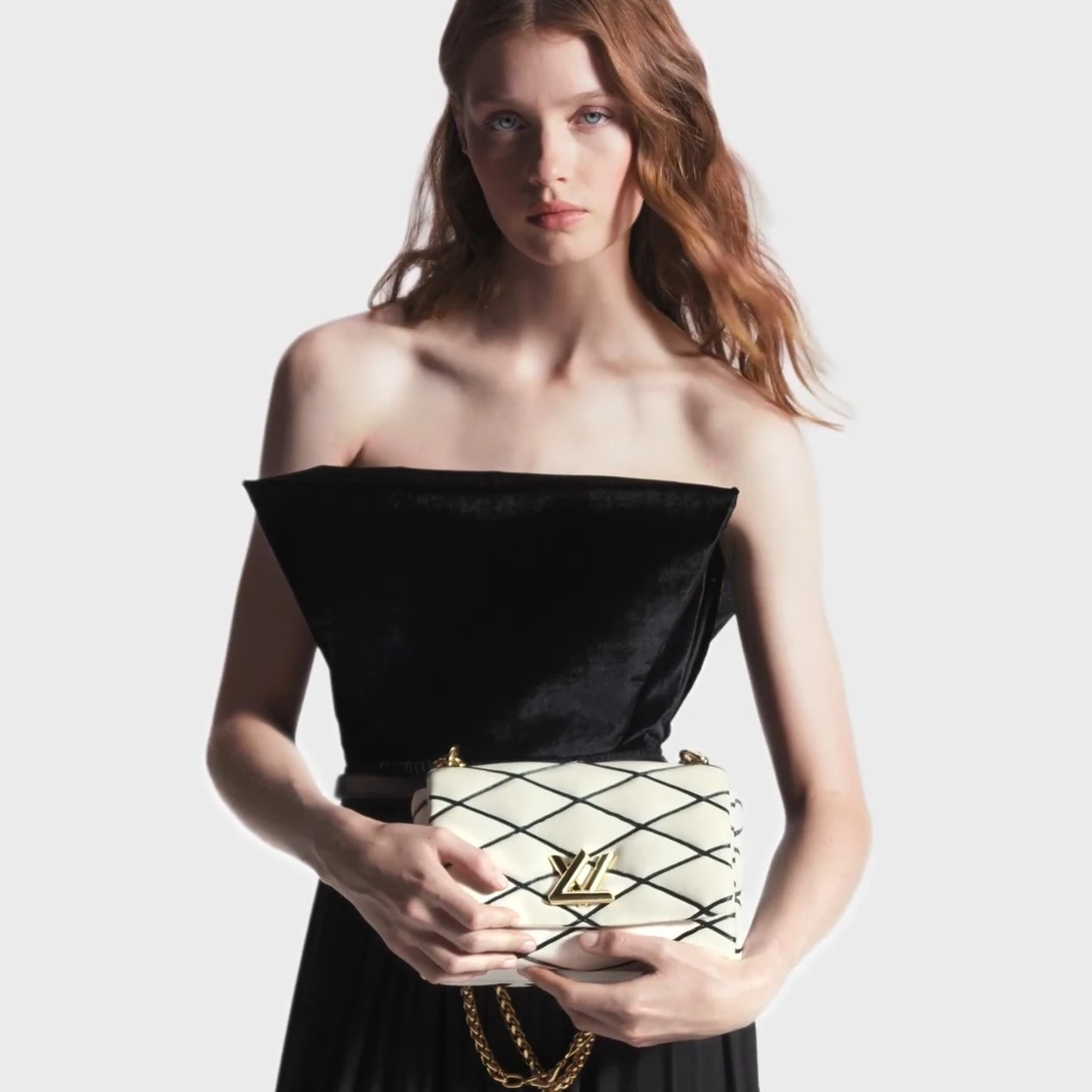 Louis vuitton locations Louis Vuitton M22890 GO-14 MM White Black